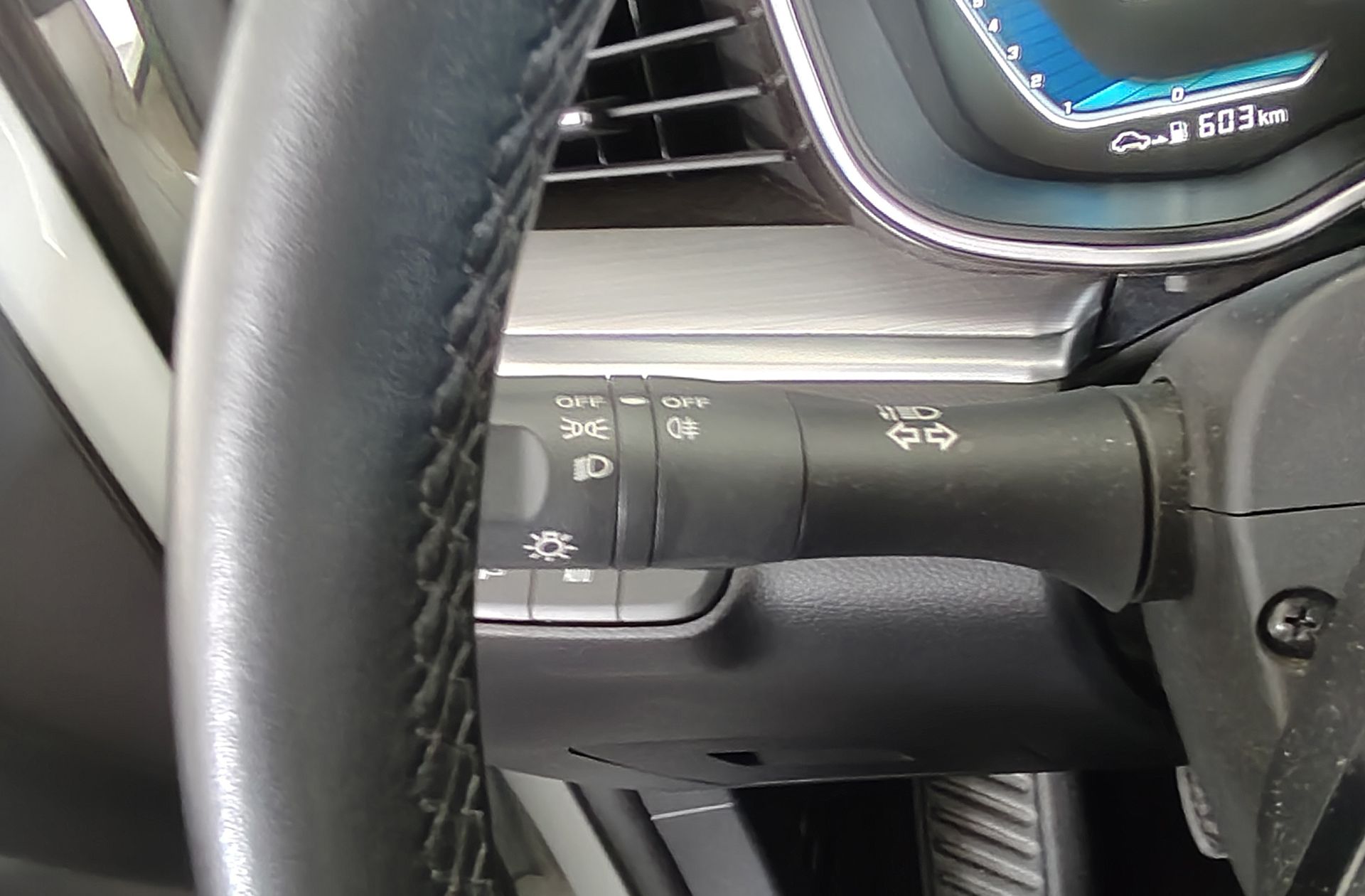 SWM G01 1.5T Luxury - foto 22
