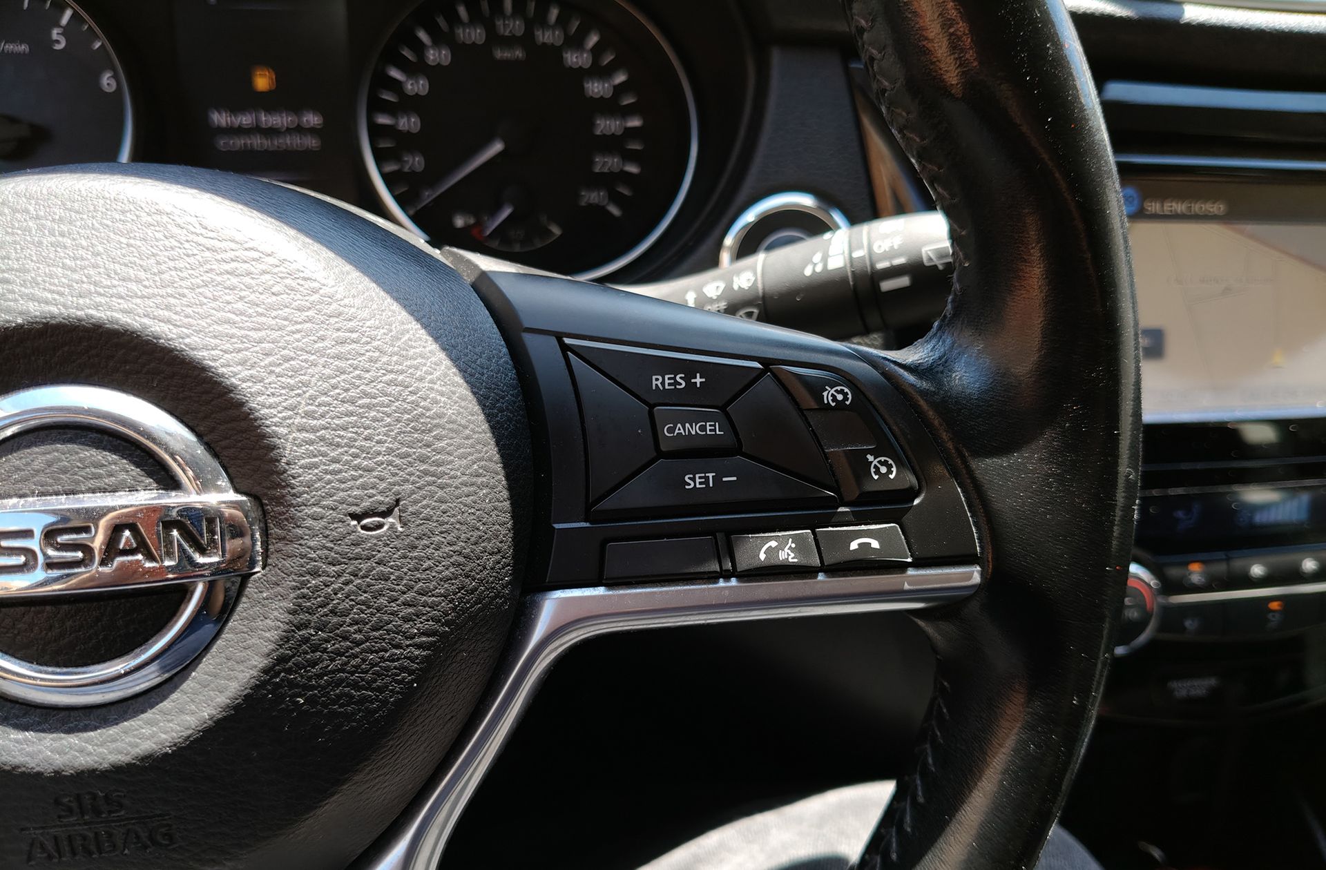 Nissan Qashqai DIG-T 115 N-Connecta - foto 26