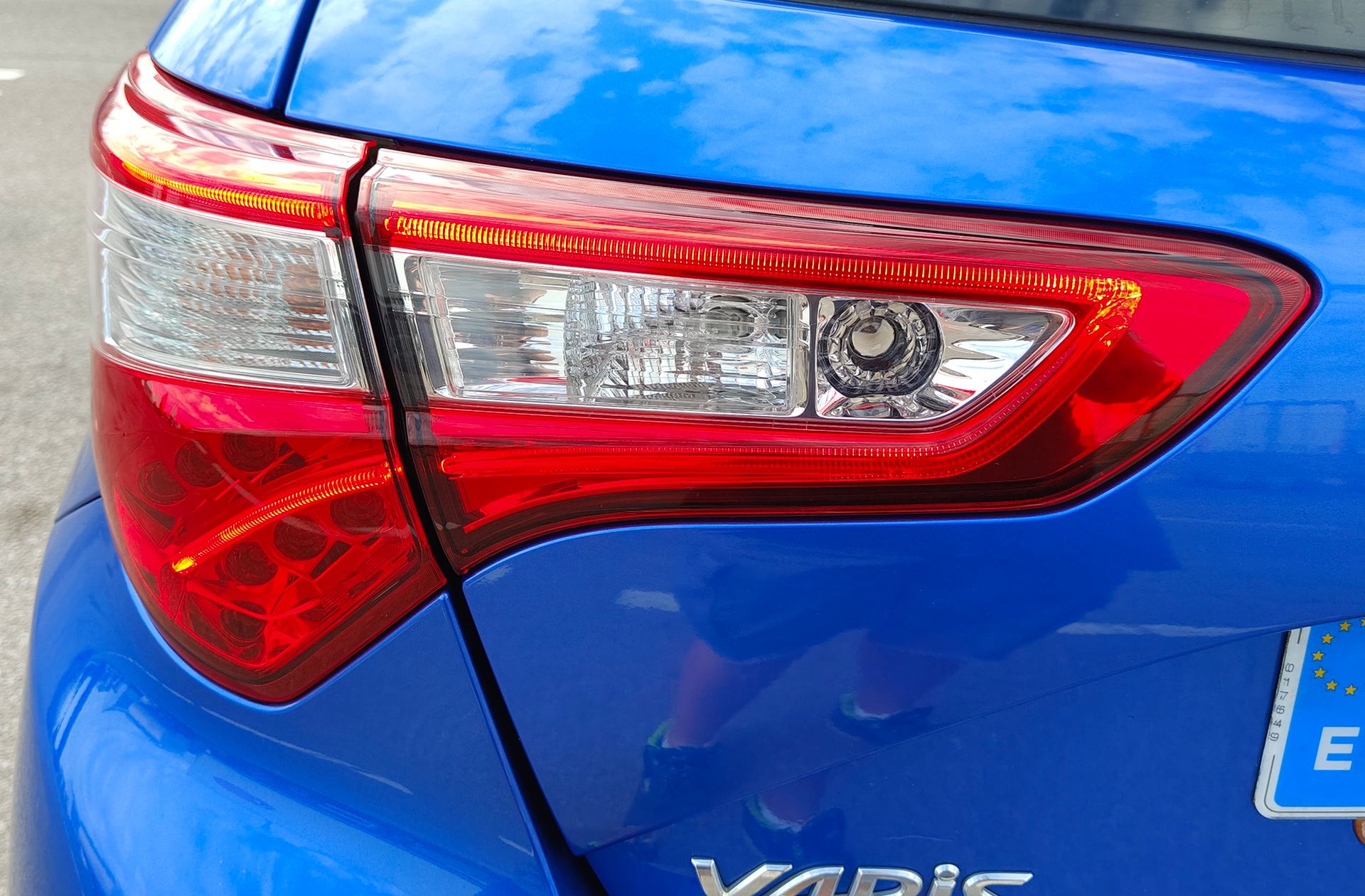 Toyota Yaris 100H Feel - foto 15