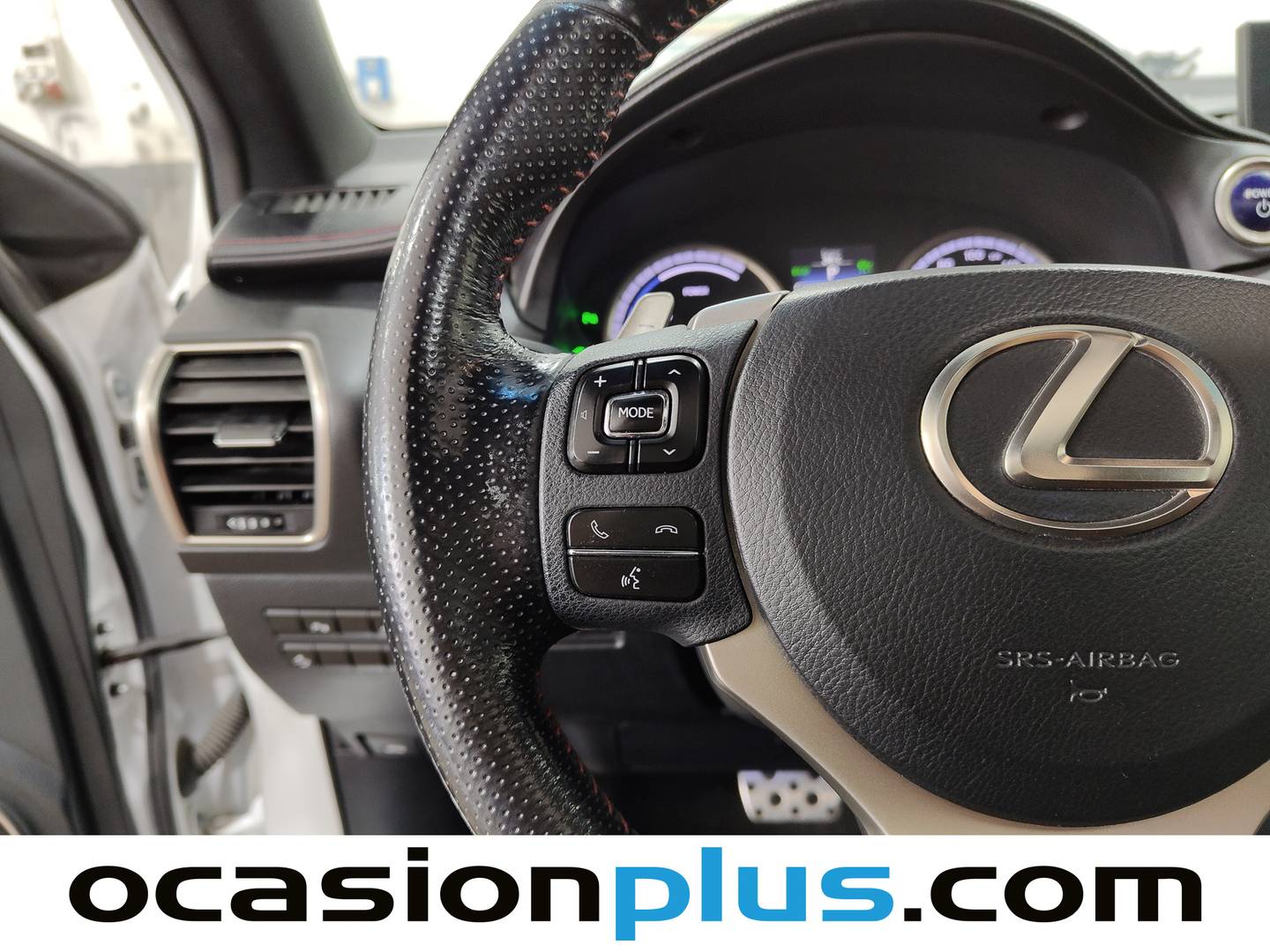 Lexus NX Lexus NX 300h F Sport 4WD + Navibox (197 CV) al mejor precio