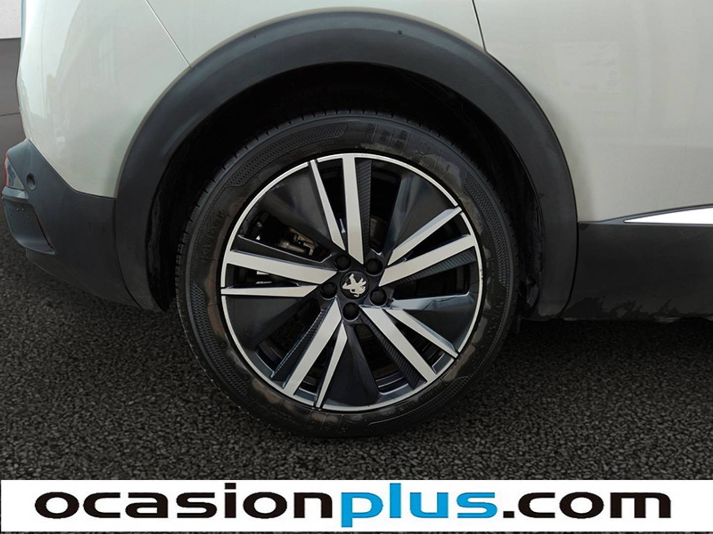 Foto Peugeot 3008 Hybrid Peugeot 3008 Hybrid 300 GT Pack e-EAT8 (300 CV)