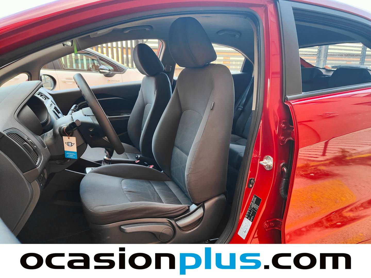 Foto asientos delanteros KIA Rio KIA Rio 1.1 CRDi WGT Concept (75 CV)