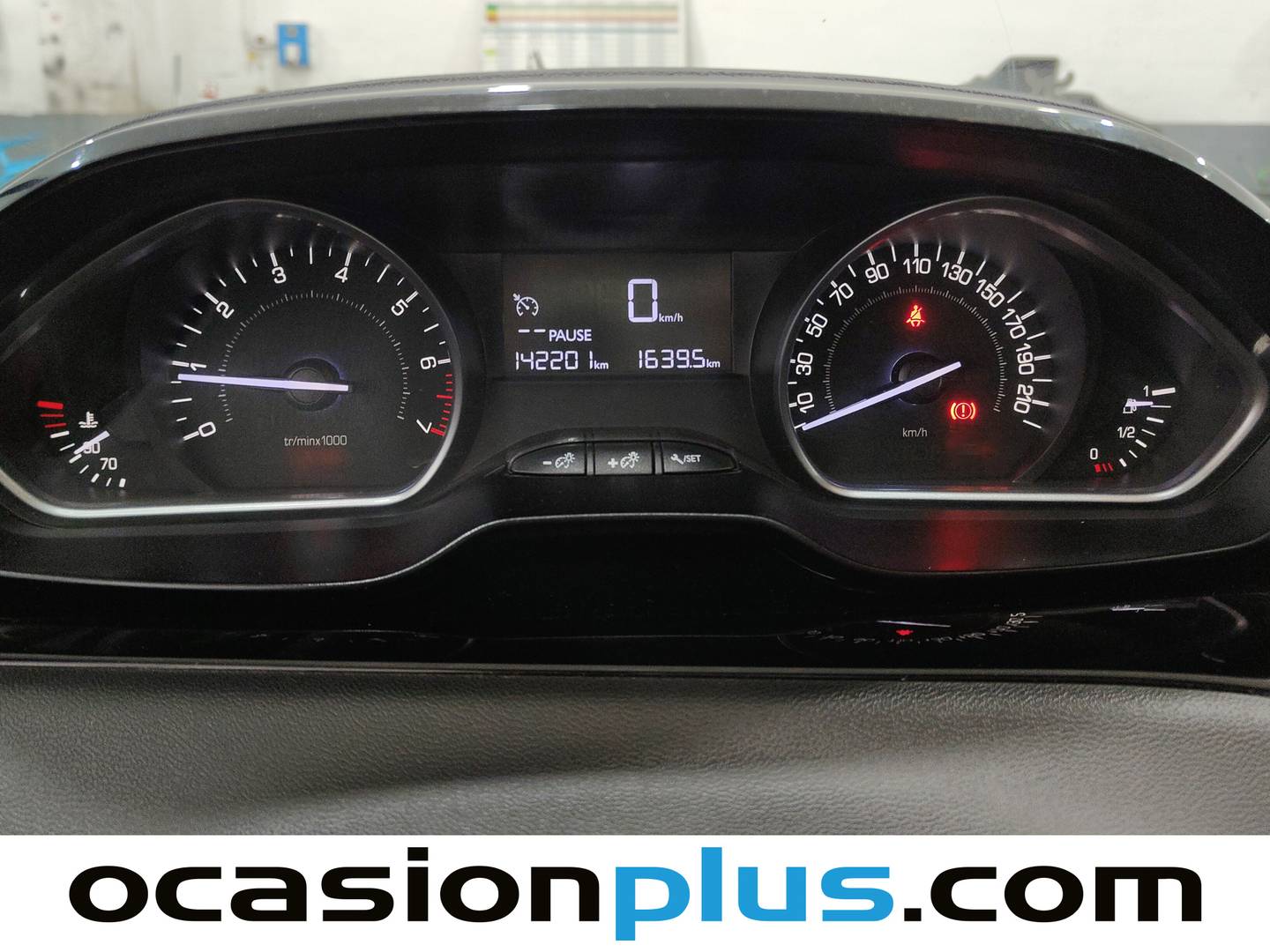 Peugeot 208 Peugeot 208 1.2 PureTech Active (82 CV) 2015
