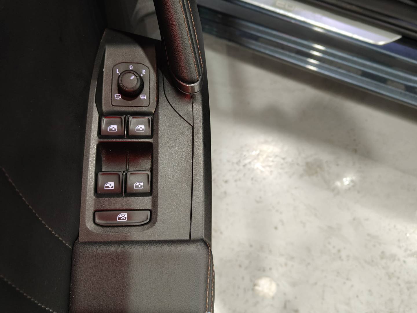 Foto Cupra León CUPRA León 1.5 eTSI DSG (150 CV)