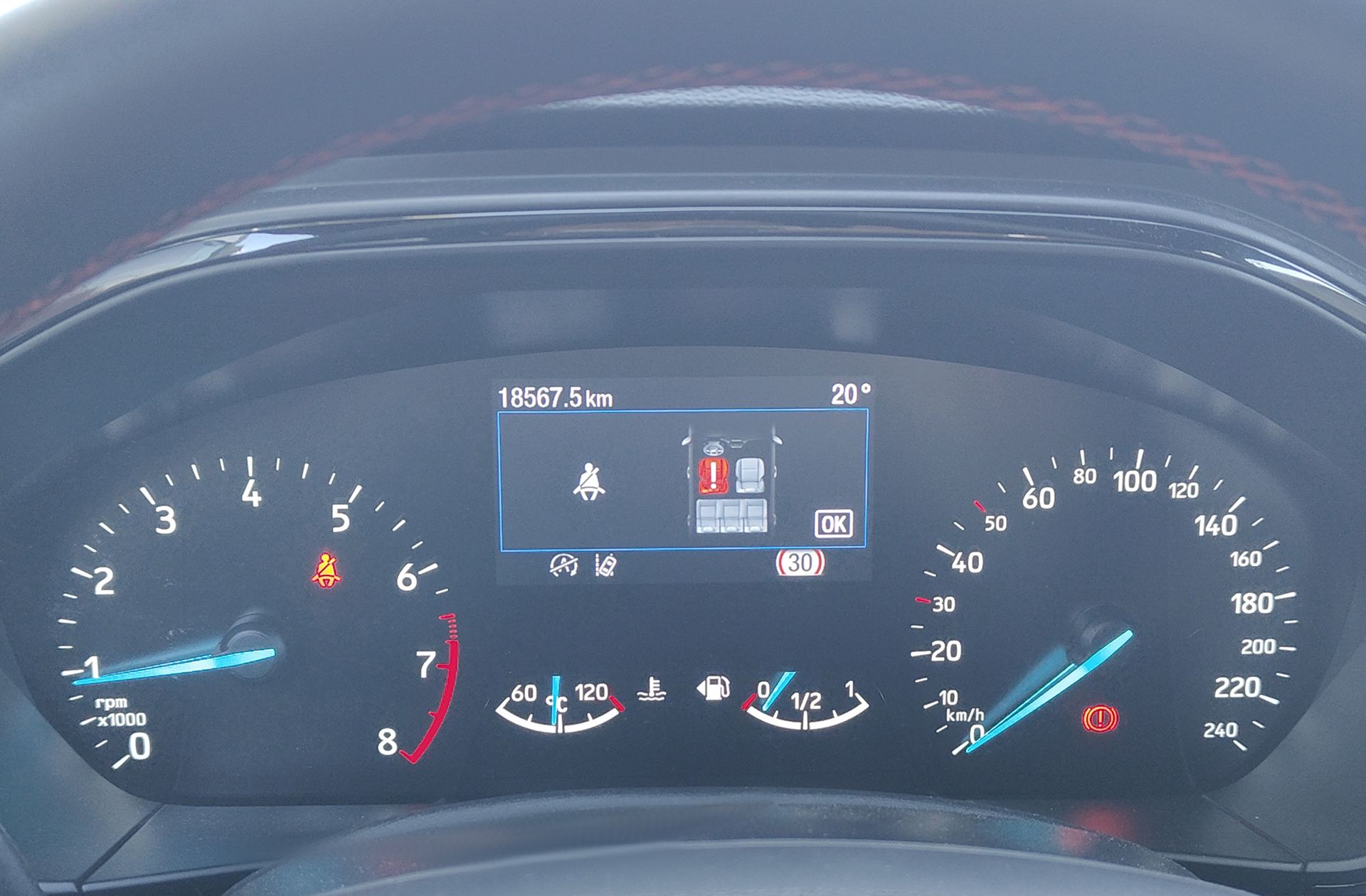 Ford Focus 1.0 EcoBoost MHEV ST-Line - foto 22