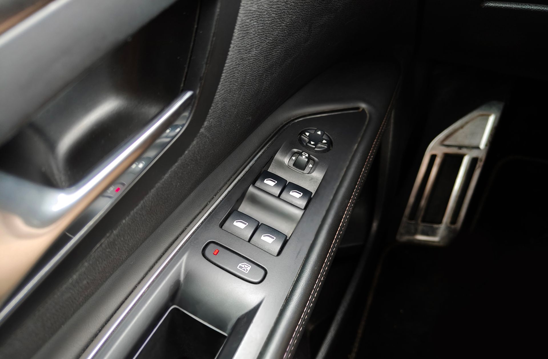 Peugeot 5008 1.6L THP GT Line EAT6 7 plazas - foto 50