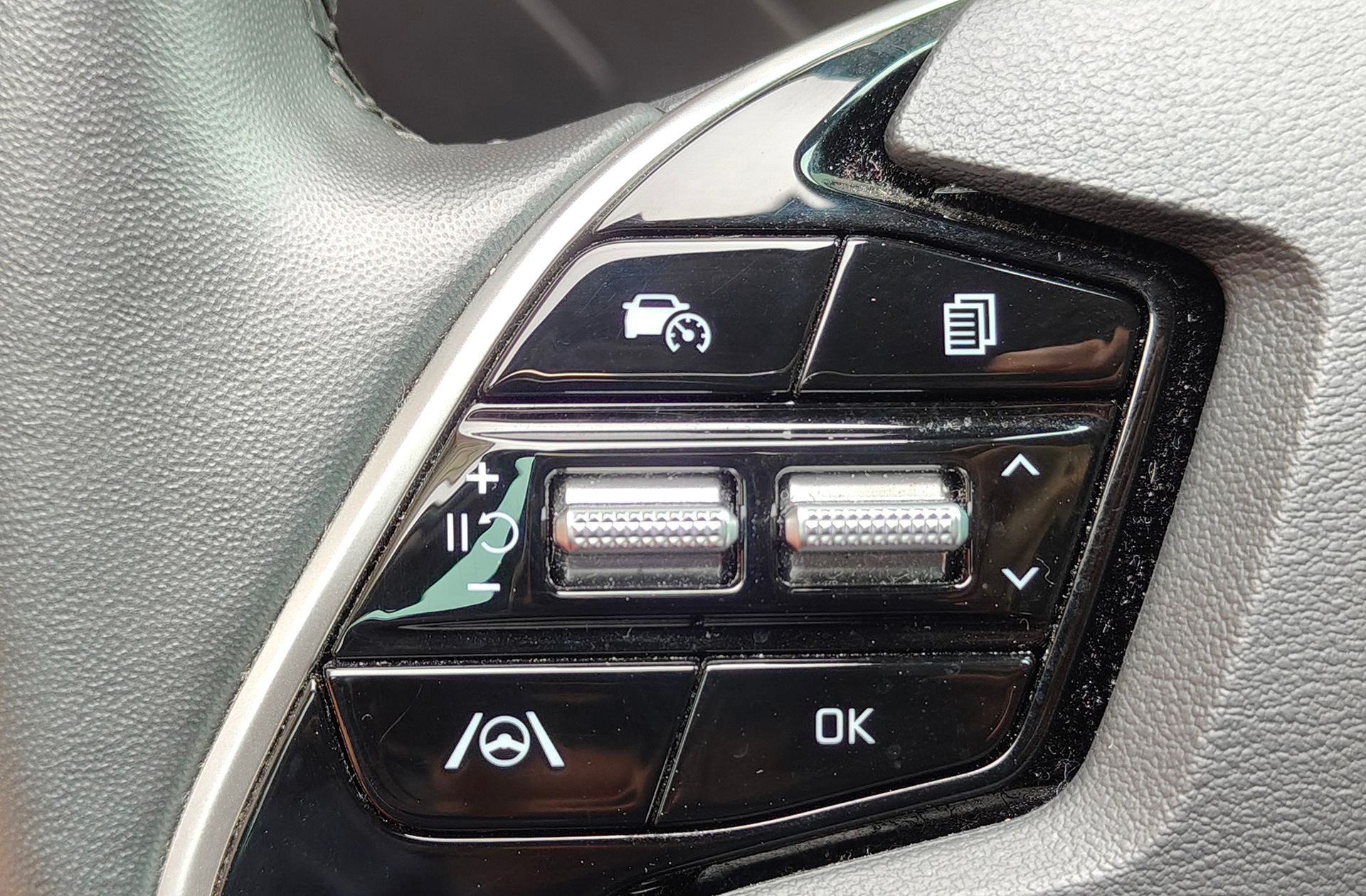 Kia Niro 1.6 GDi HEV Concept - foto 23