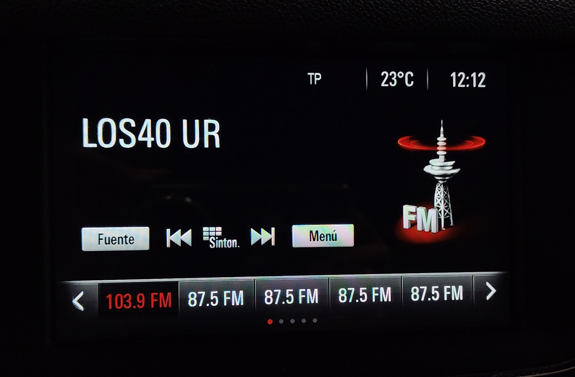 Opel Astra 1.6 CDTi Dynamic - foto 34