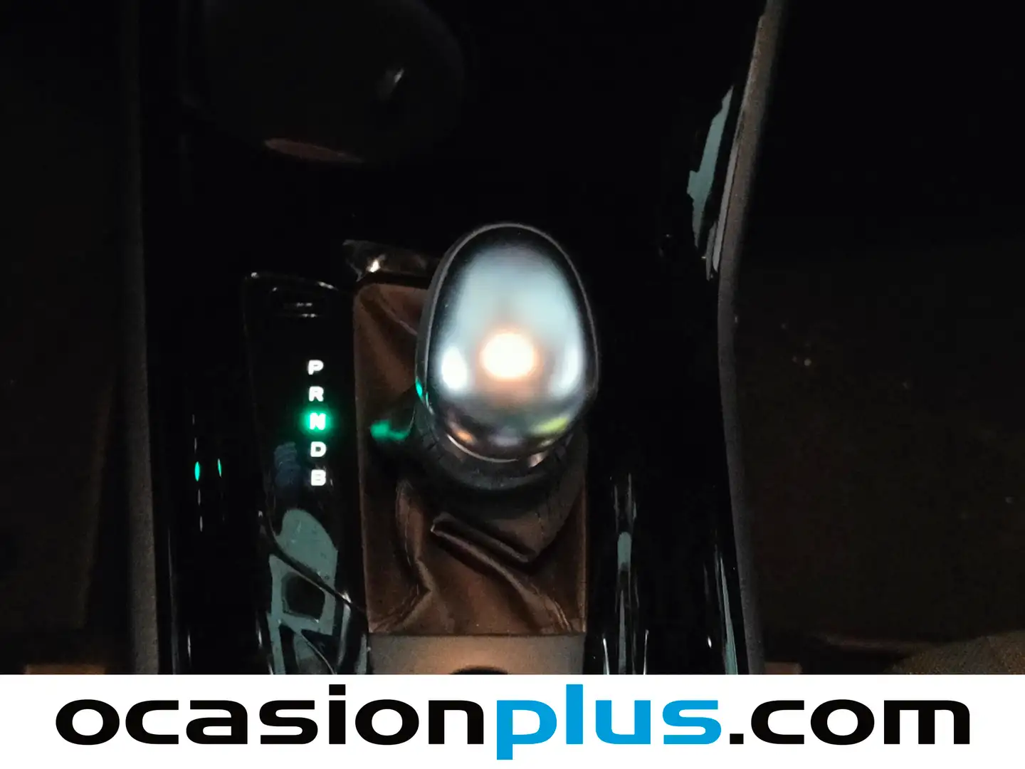 Foto Toyota C-HR Toyota C-HR 1.8 125H Advance (122 CV)