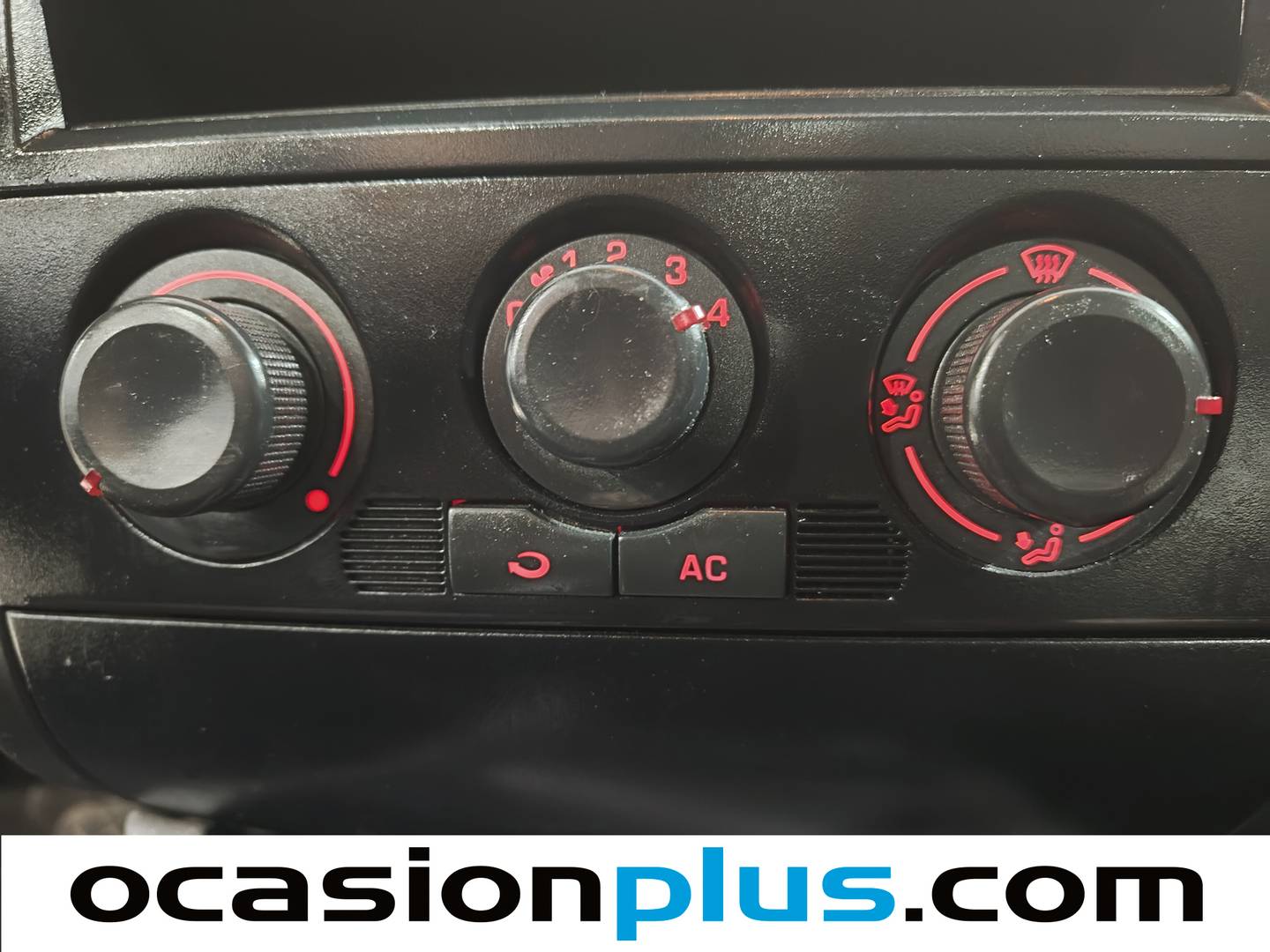 Extras y acabados del Seat Ibiza Seat Ibiza 1.4 TDI Reference (80 CV)