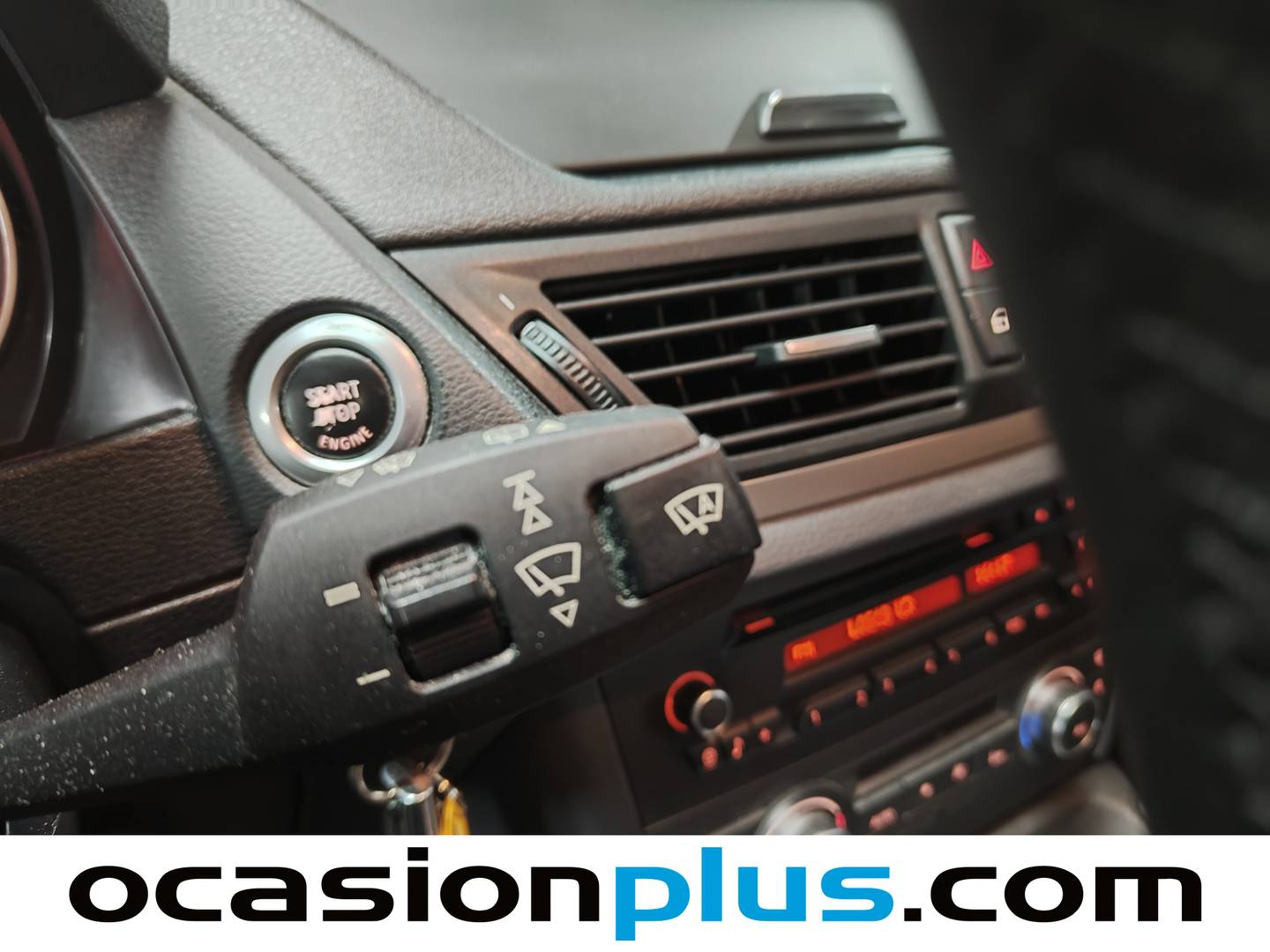 Equipamiento del BMW X1 BMW X1 xDrive18d (143 CV)