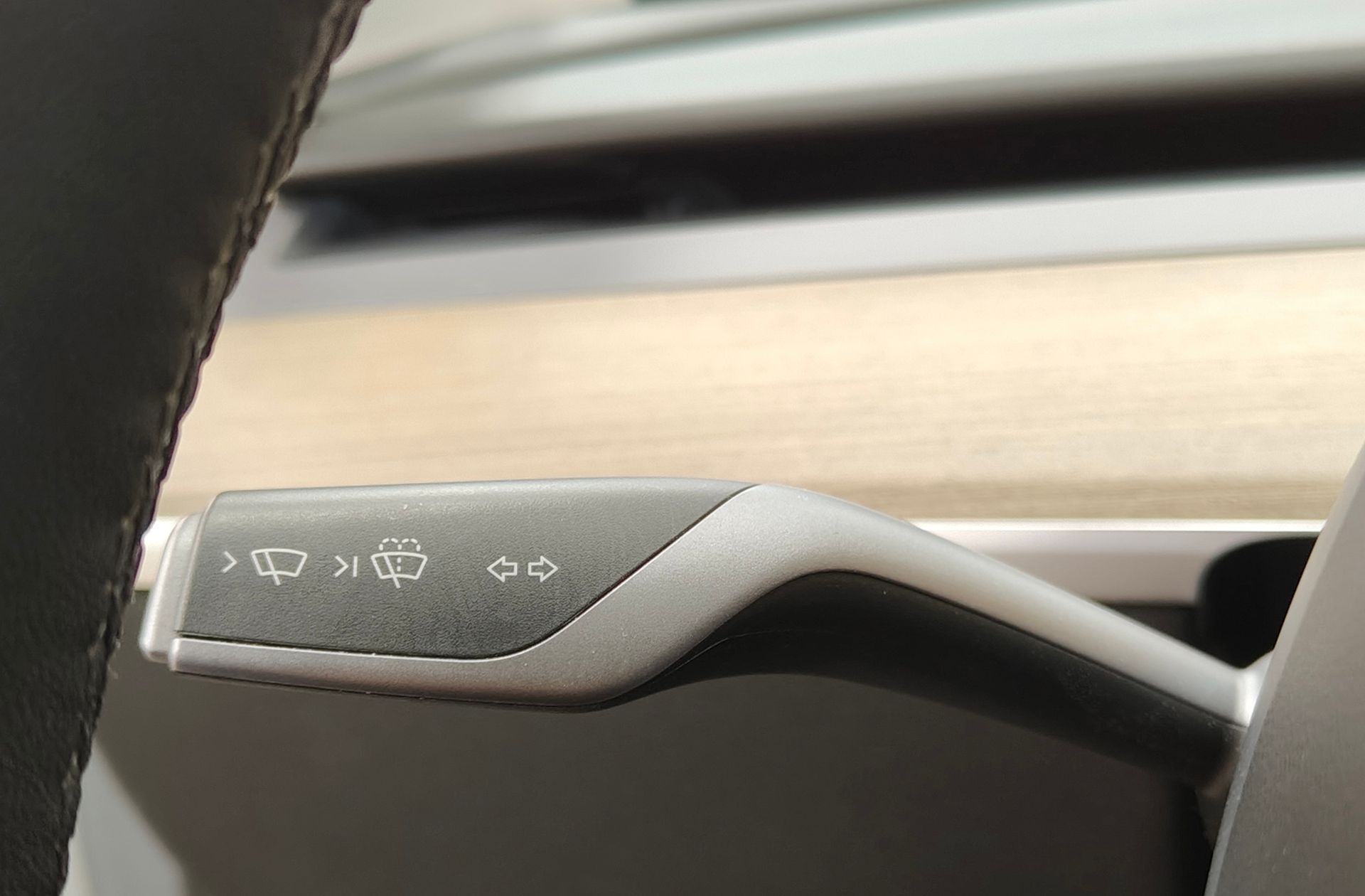 Tesla Model Y Tracción Trasera RWD - foto 33