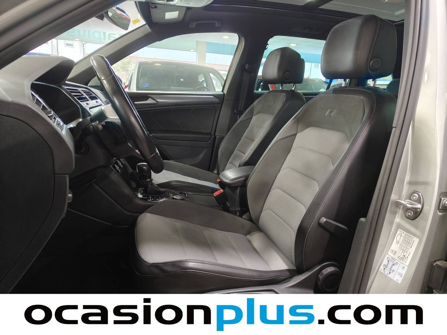 Foto asientos delanteros Volkswagen Tiguan Volkswagen Tiguan Sport 1.4 TSI 4Motion (150 CV) DSG PACK R-Line