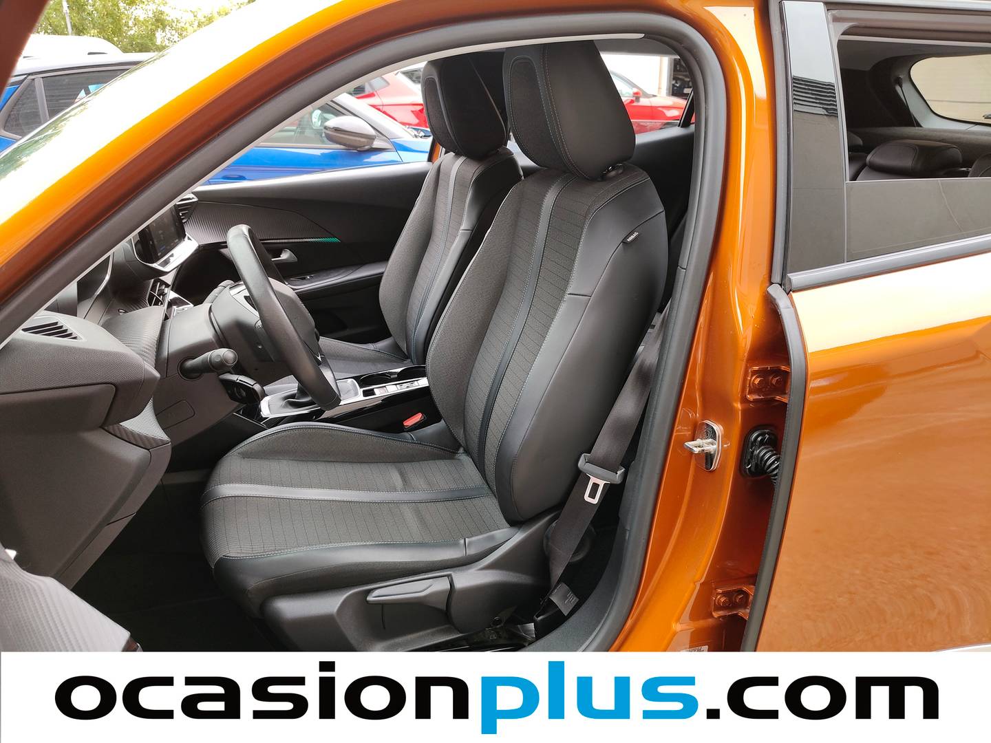 Foto asientos delanteros Peugeot 2008 Peugeot 2008 BlueHDi 110 Allure Pack (110 CV)
