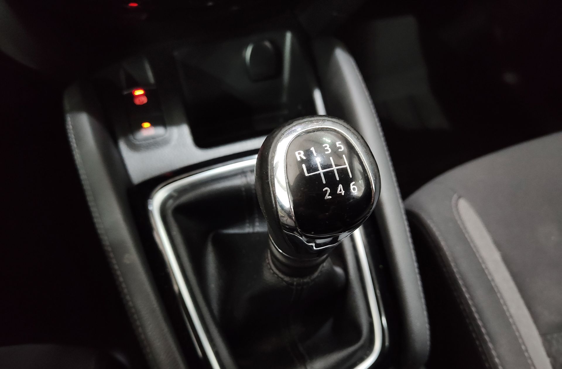 Nissan Qashqai DIG-T 140 N-Connecta - foto 5