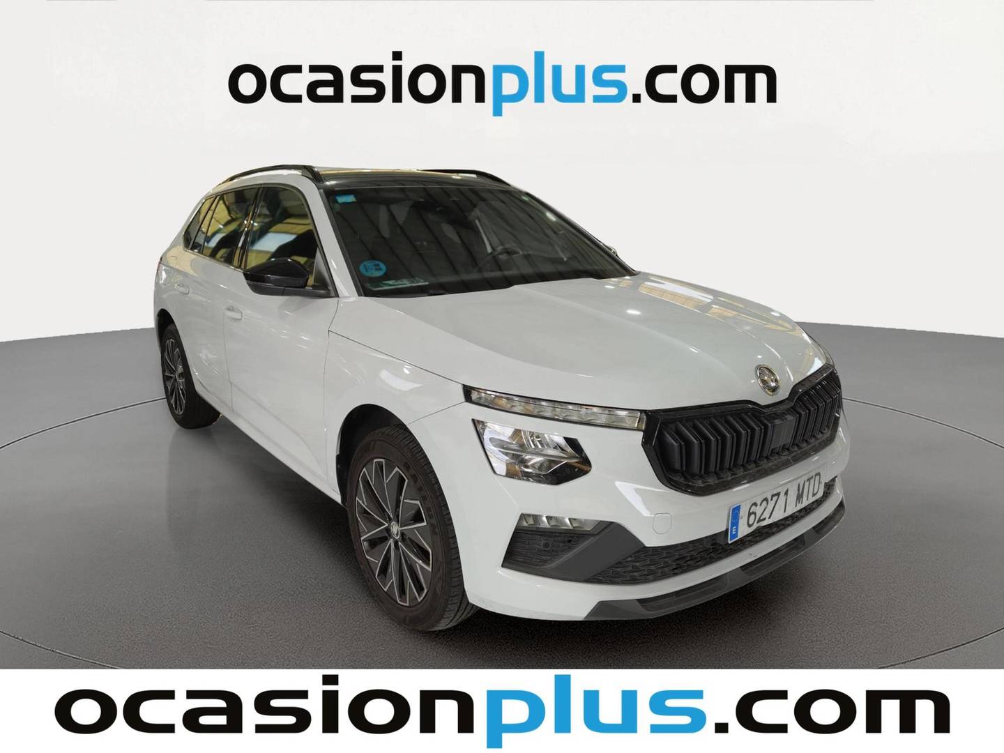 Foto delantera Skoda Kamiq Skoda Kamiq 1.0 TSI Design DSG (115 CV) derecha