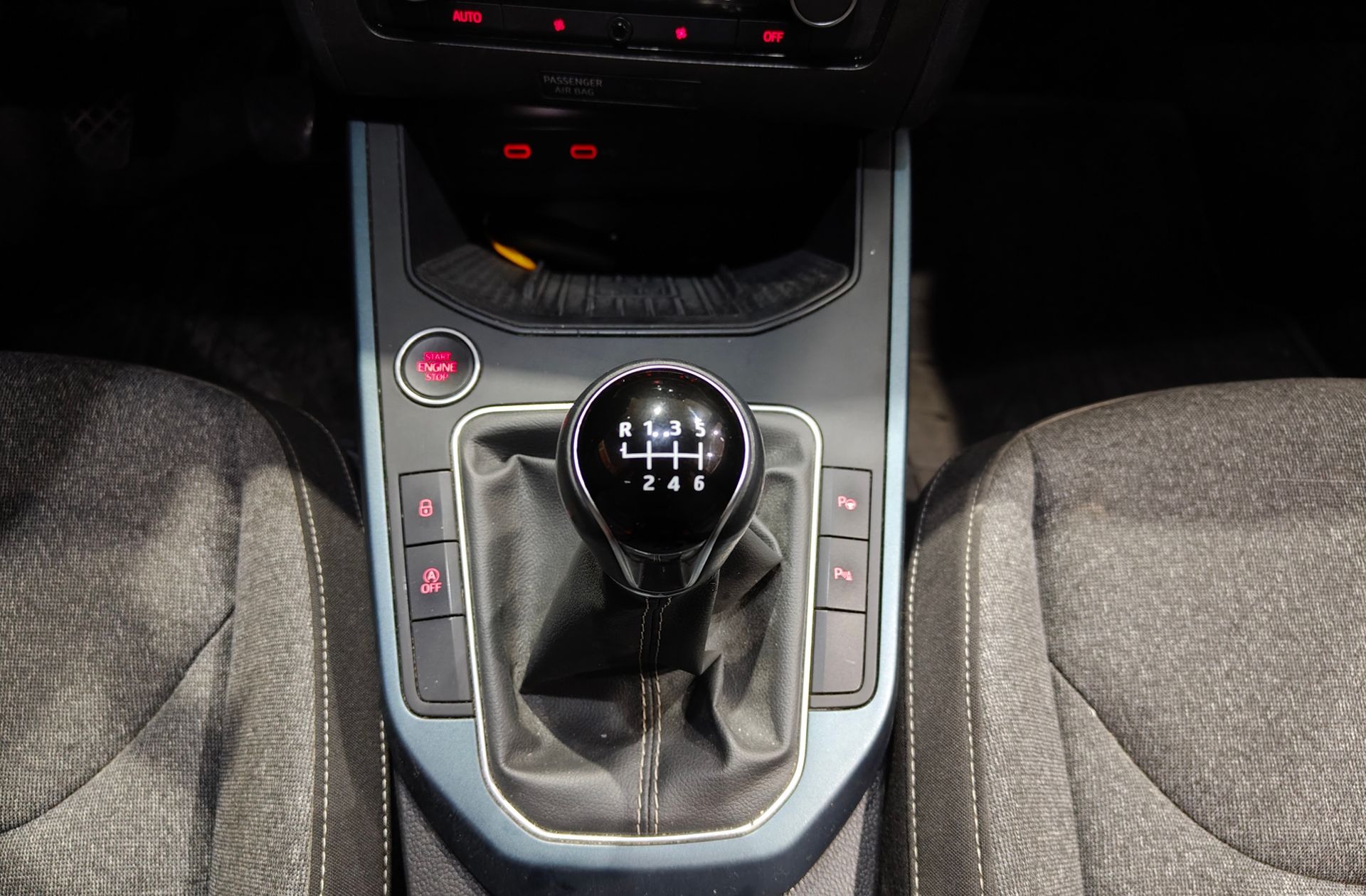 SEAT Arona 1.0 TSI Xperience Plus - foto 5