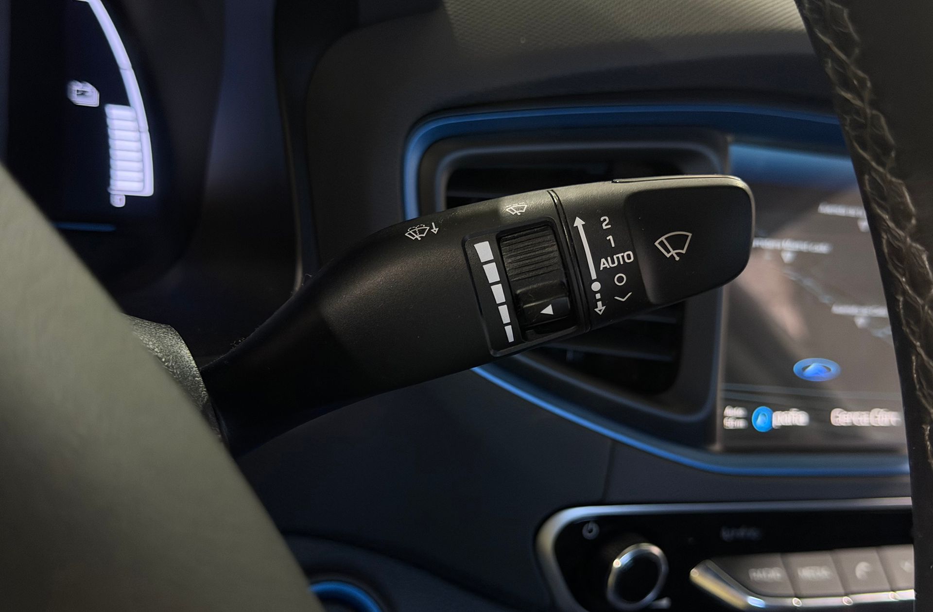 Hyundai Ioniq 1.6 GDI HEV Tecno DT - foto 28