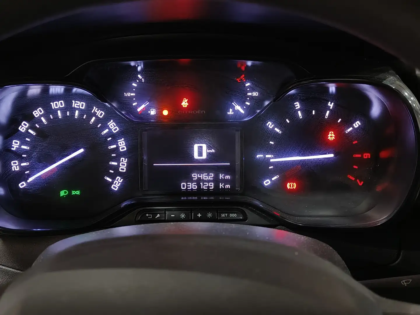 Foto Citroën C3 Citroen C3 BlueHDi 100 Plus (102 CV)