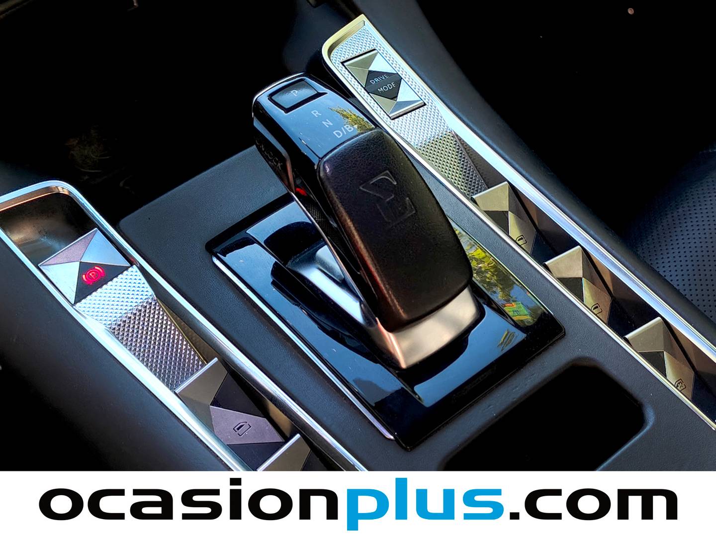DS DS 7 Crossback E-Tense DS DS7 Crossback E-Tense 300 Grand Chic 4WD Auto (300 CV) de segunda mano