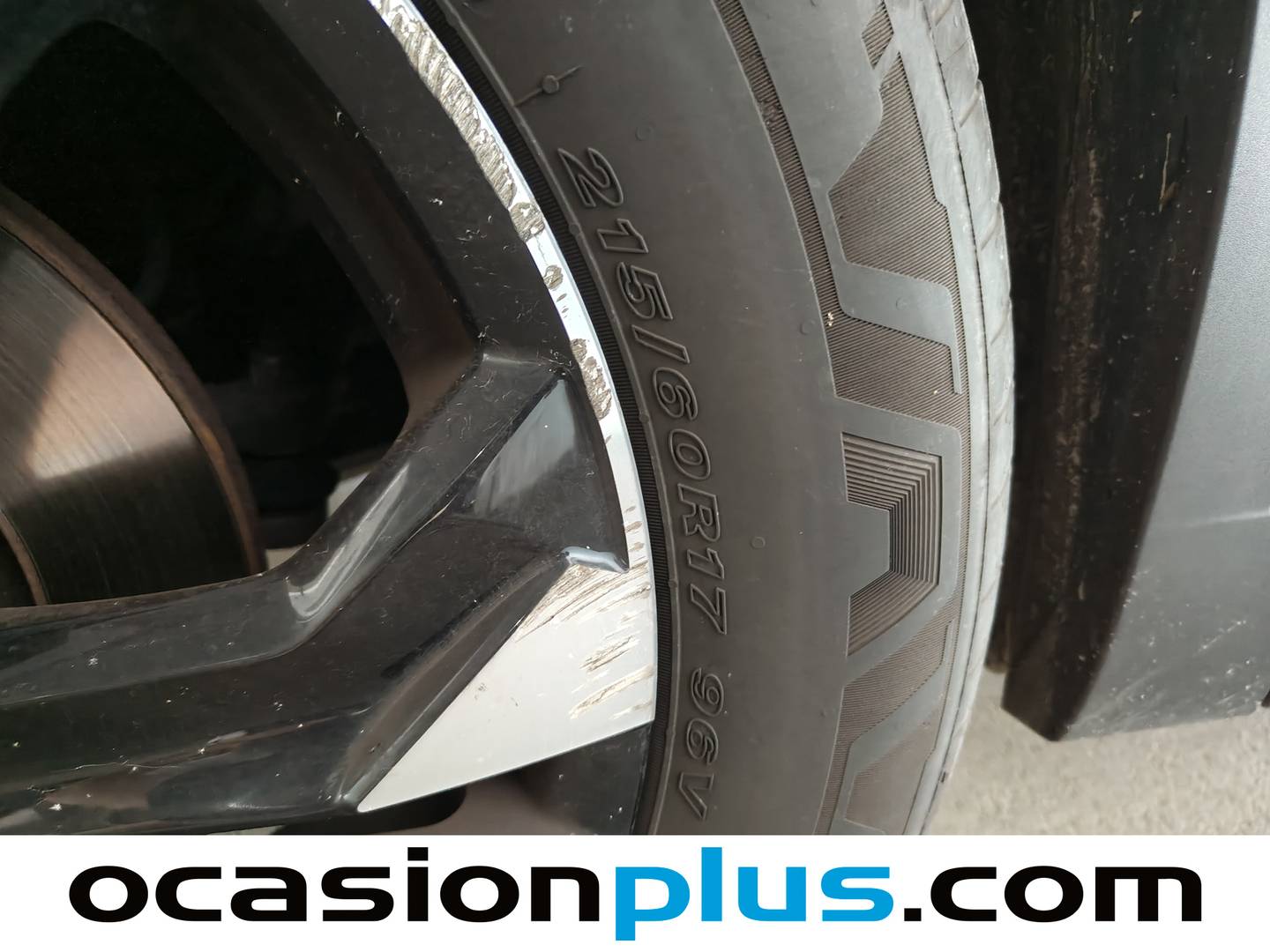 Foto Peugeot 2008 Peugeot 2008 PureTech 100 S&S Allure (100 CV)