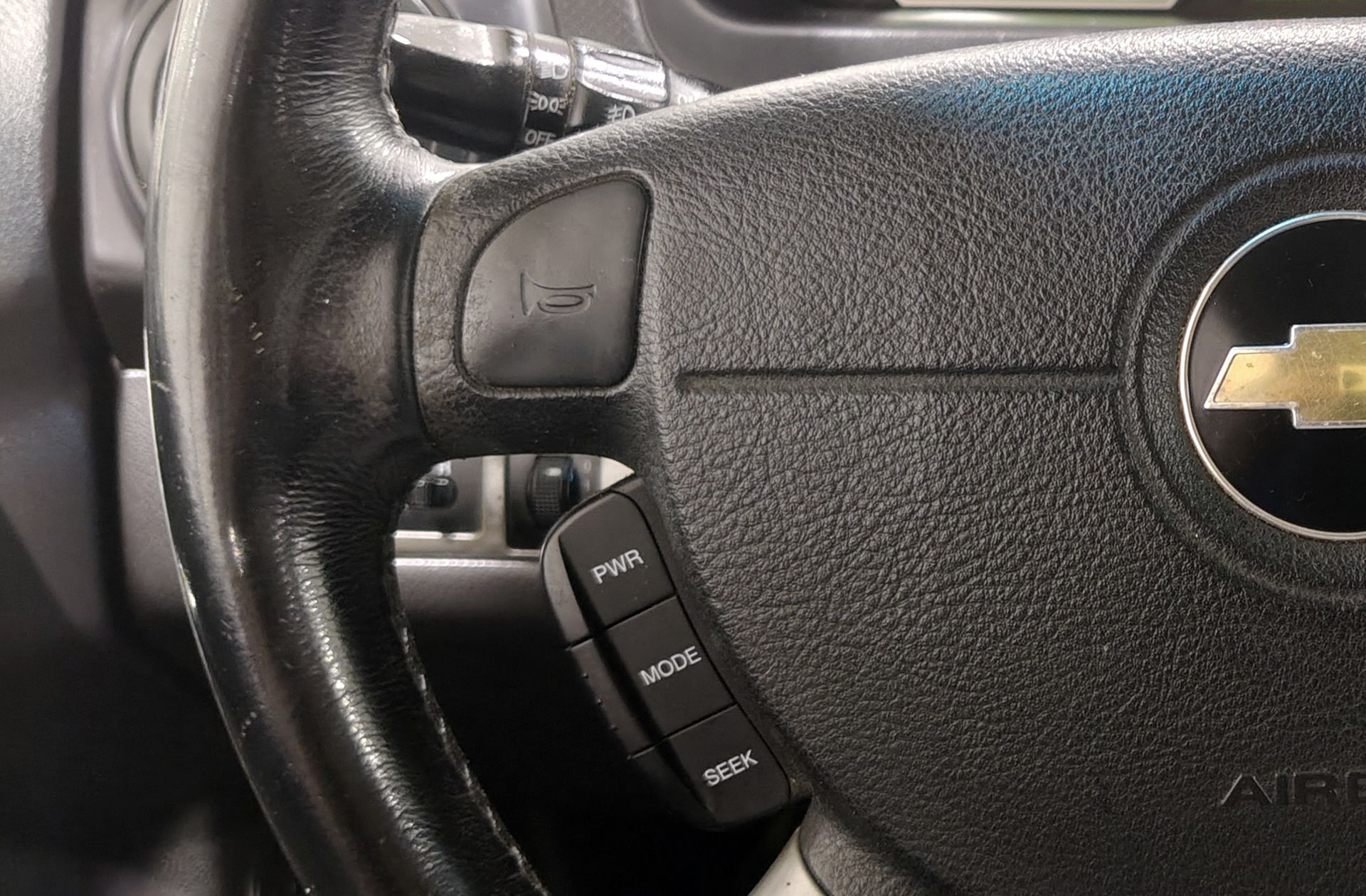 Chevrolet Aveo Sedán 1.4 16v LT - foto 20