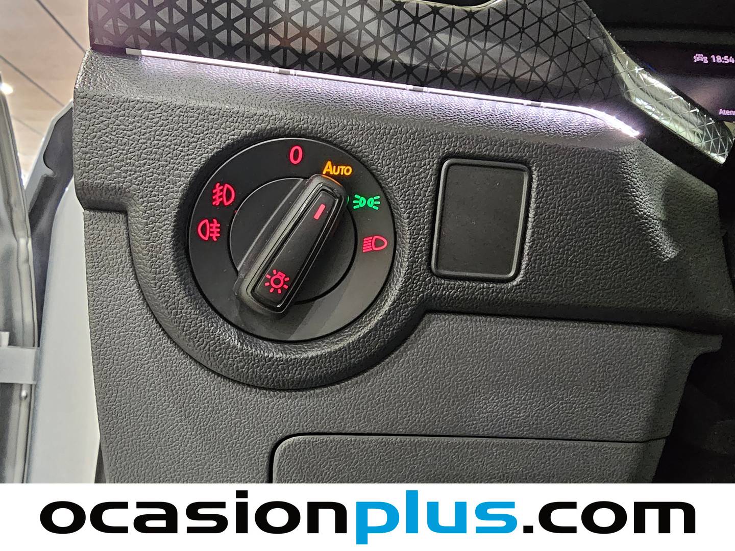 Volkswagen T-Cross Volkswagen T-Cross Sport 1.0 TSI (110 CV) DSG seminuevo