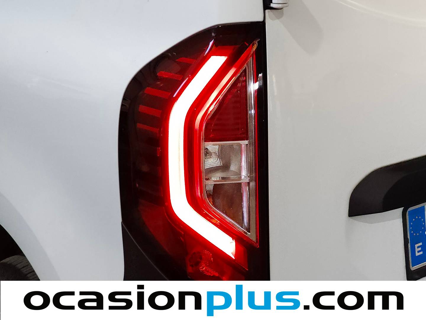 Extras del Renault Kangoo Furgón Renault Kangoo Furgon Furgon L1 1.5 Blue (95 CV)