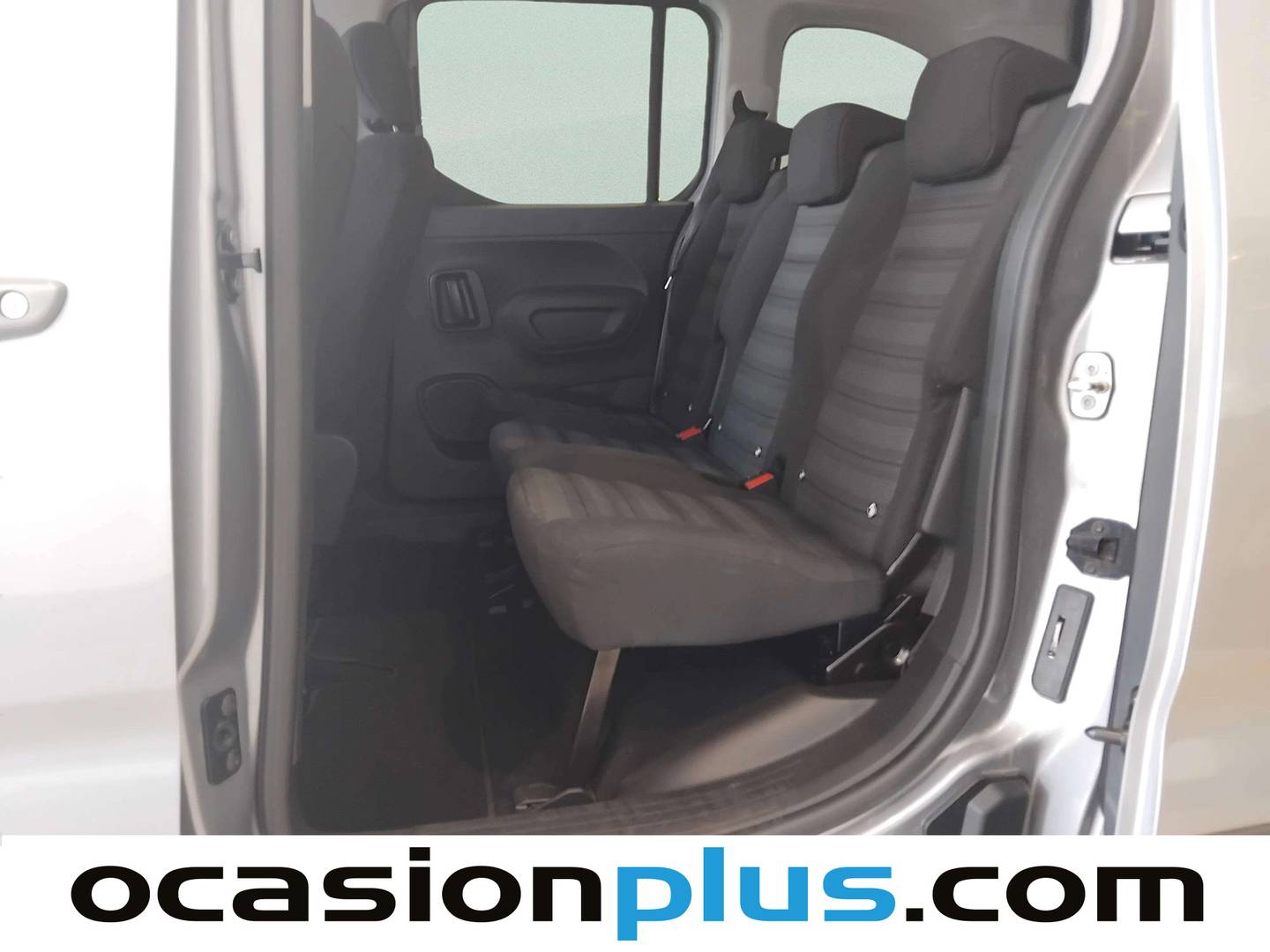 Foto asientos traseros Opel Combo Life Opel Combo Life 1.5 TD S&S Selective L (130 CV)