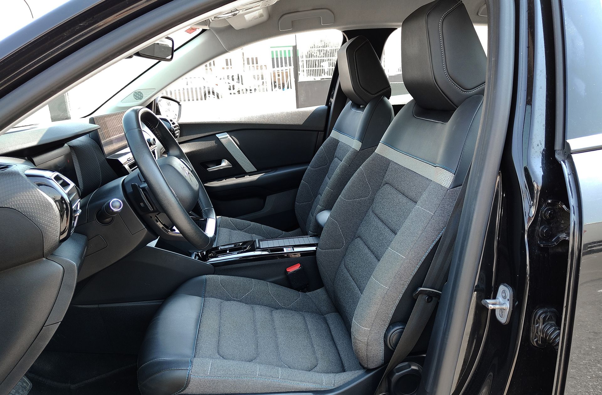 Citroën C4 PureTech 130 Plus EAT8 - foto 11