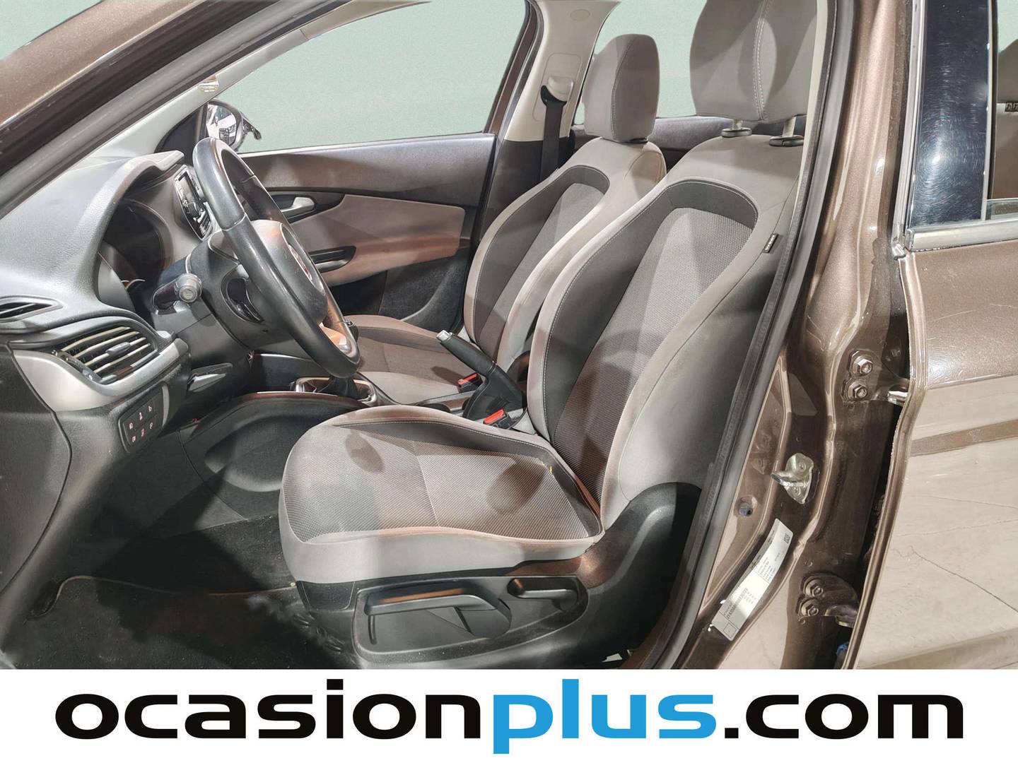 Foto asientos delanteros Fiat Tipo Fiat Tipo Sedan Sedan 1.4 Easy (95 CV)