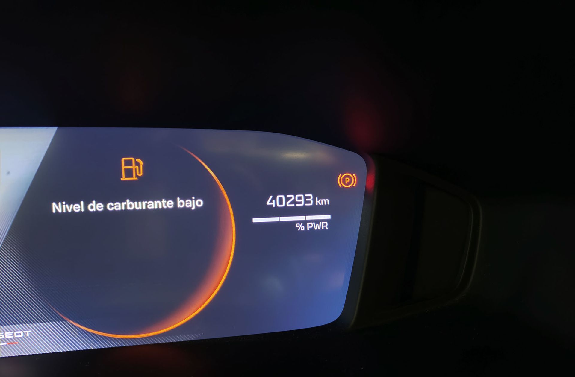 Peugeot 2008 Allure Hybrid eDCS6 - foto 10