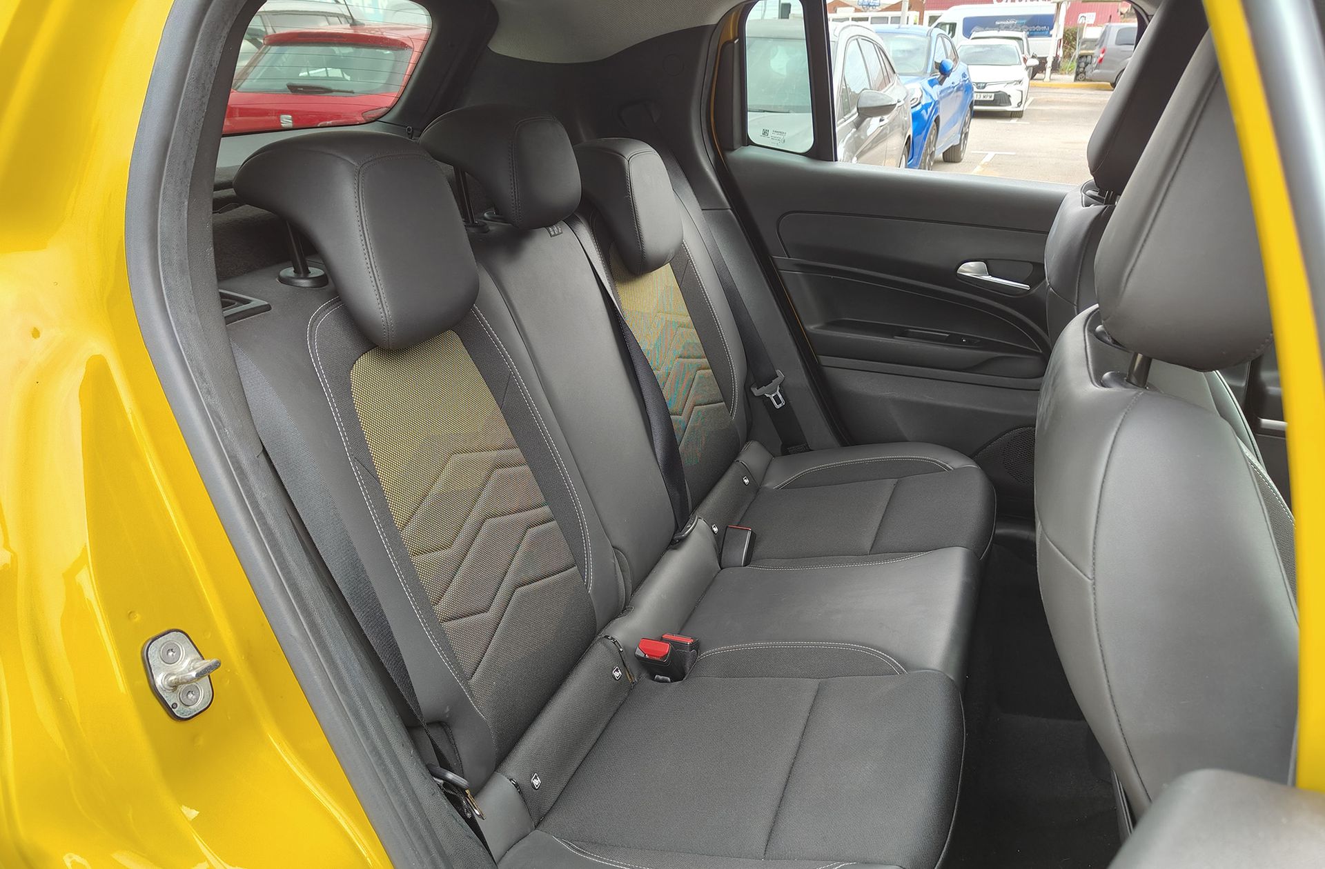 Jeep Avenger 1.2 G Summit - foto 18
