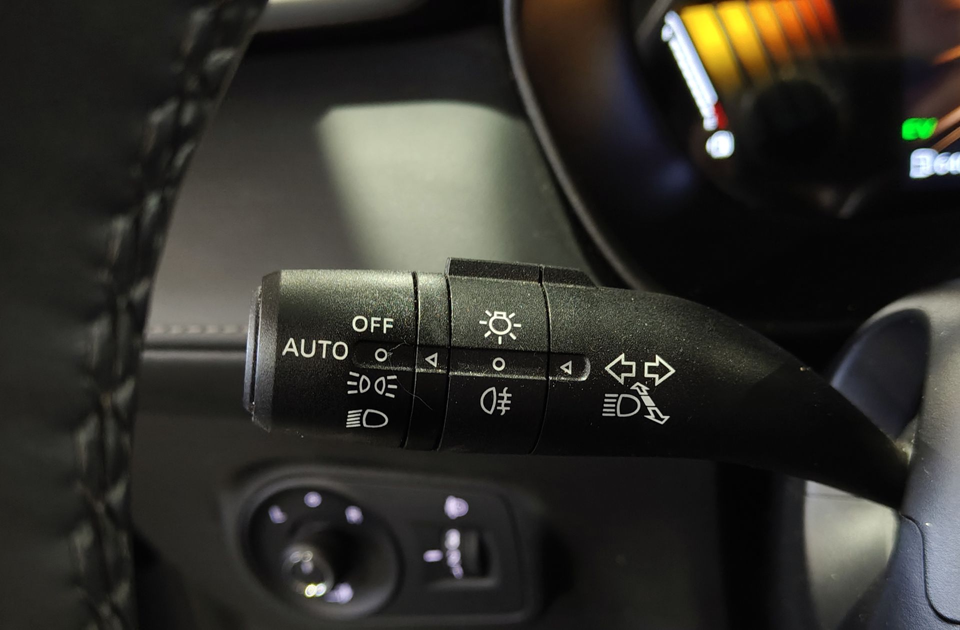 MG ZS 1.5 Hybrid+ Luxury - foto 27