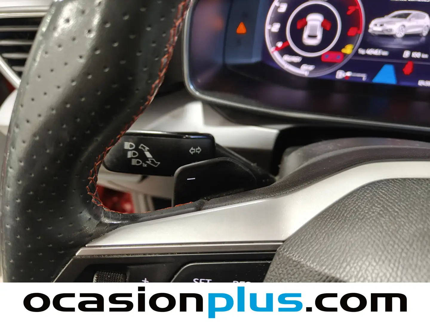 Foto Seat León SEAT León 1.5 eTSI S&S FR Go L DSG (150 CV)