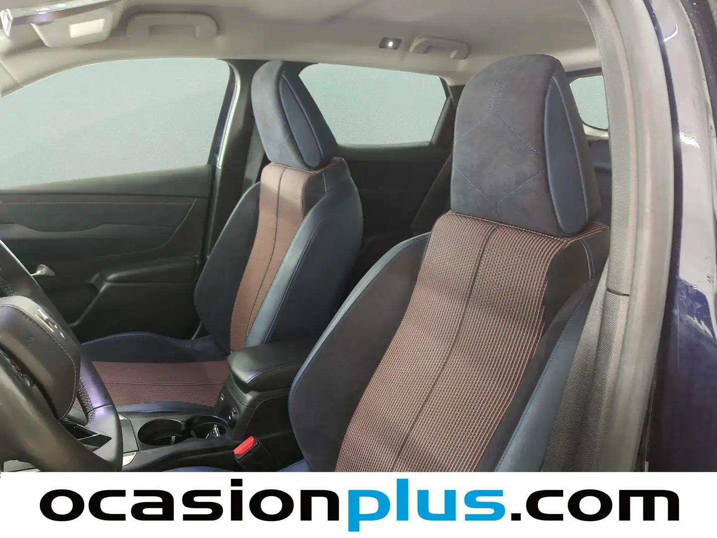 Foto DS DS 3 Crossback DS DS3 Crossback BlueHDi 130 Ines de la Fressange Auto (131 CV)