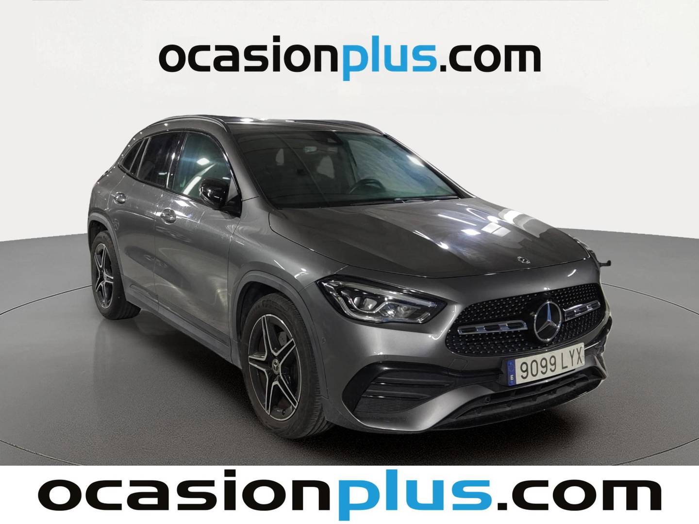 Foto delantera Mercedes GLA Mercedes GLA 200 (163 CV) derecha