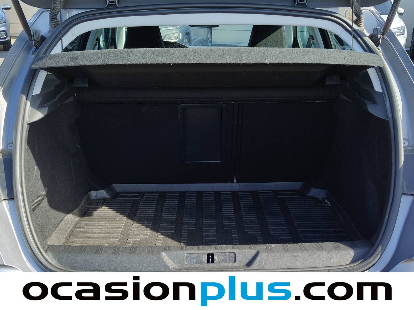 Fotos maletero Peugeot 308 Peugeot 308 BlueHDi 130 S&S Allure (130 CV)