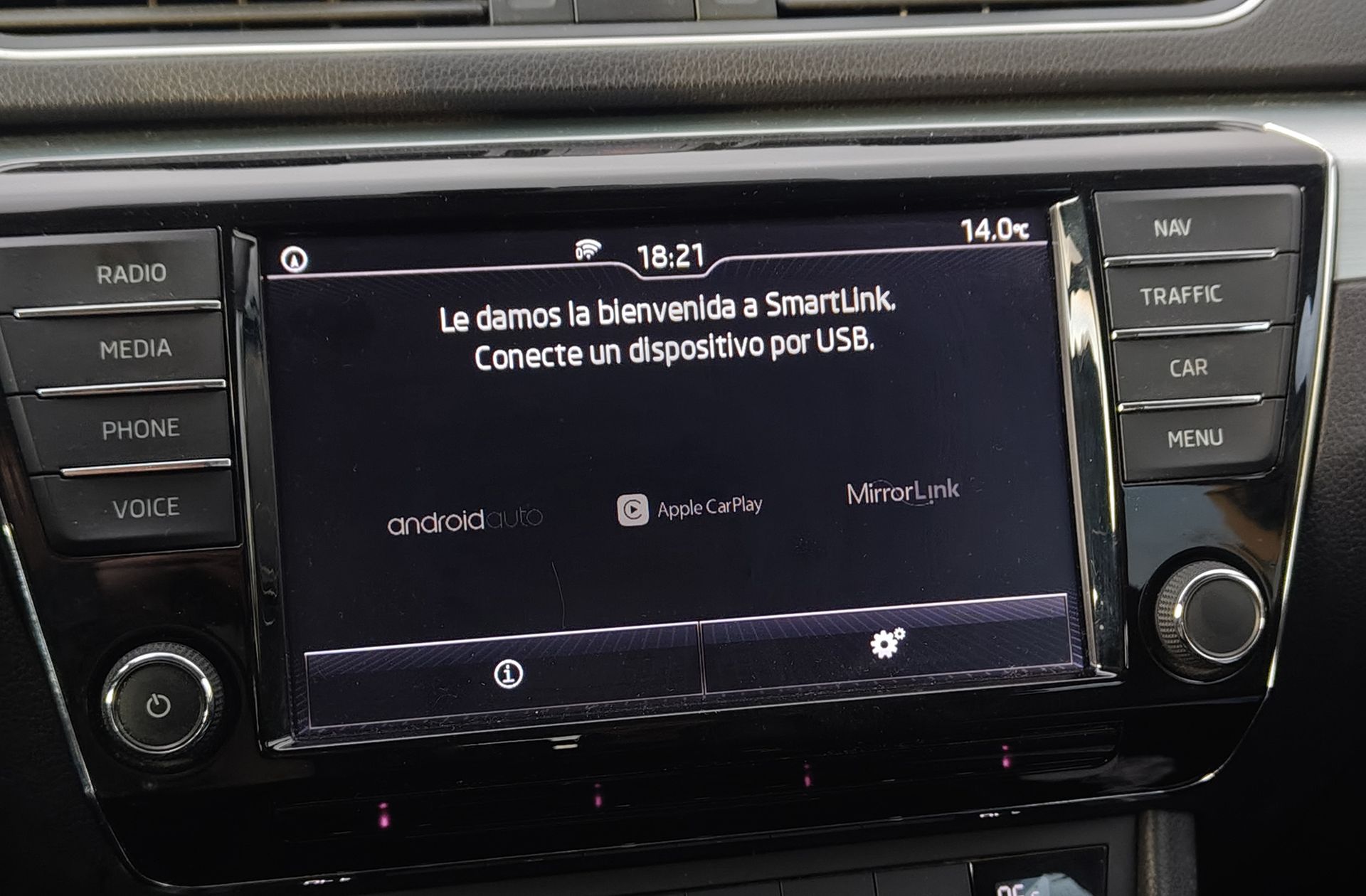 Škoda Superb Combi 2.0 TDI Ambition - foto 7