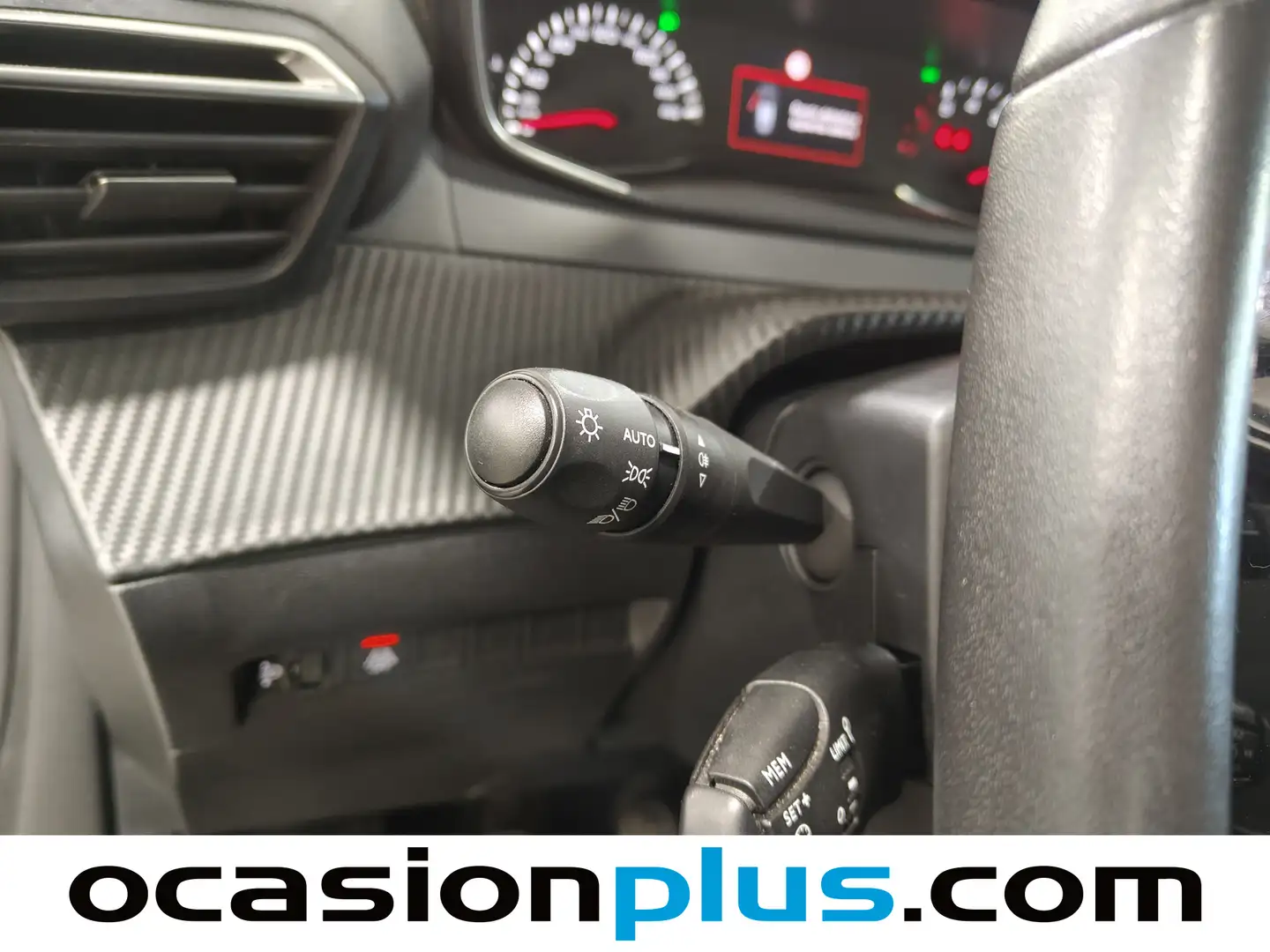 Foto Peugeot 2008 Peugeot 2008 PureTech 100 S&S Allure (100 CV)