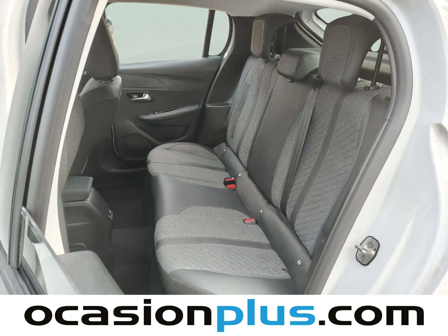 Foto Peugeot 208 Peugeot 208 PureTech 100 Allure (100 CV)