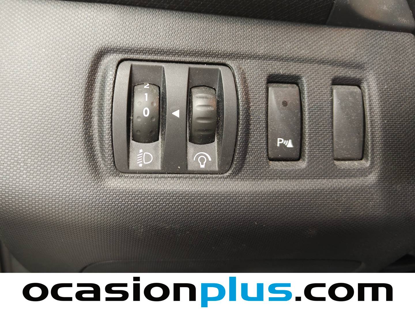 Equipamiento del Renault Clio Renault Clio TCe 90 Technofeel eco2 (90 CV)