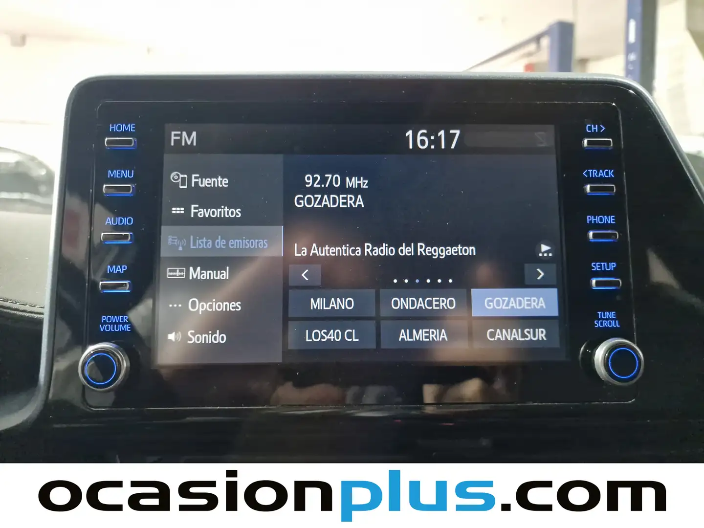 Foto Toyota C-HR Toyota C-HR 1.8 125H Advance (122 CV)