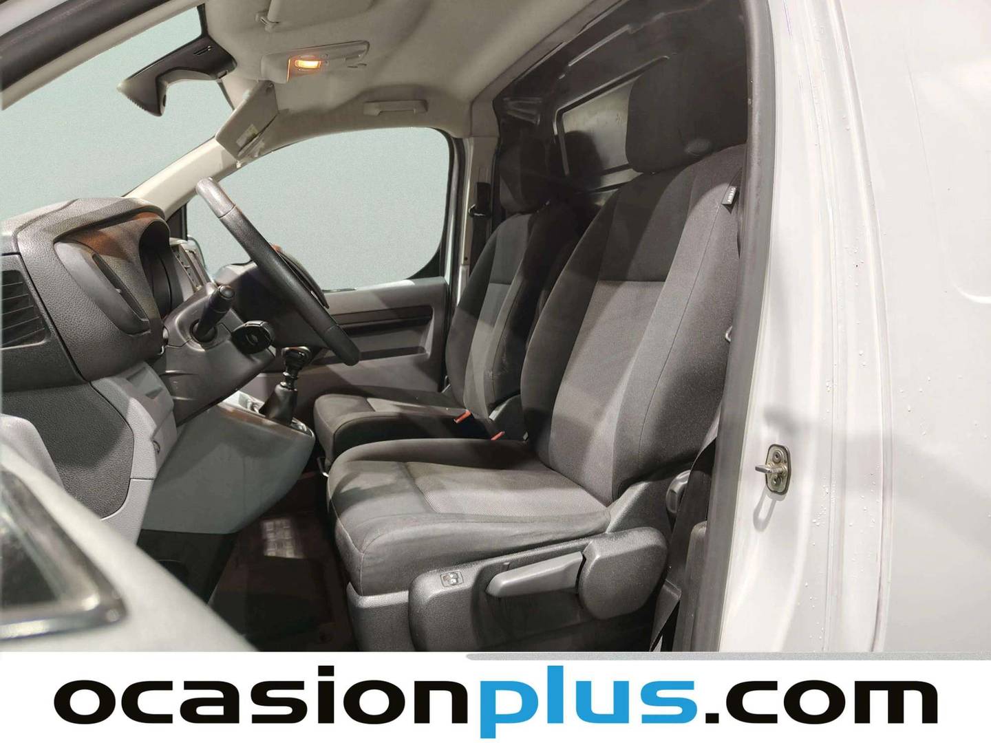 Foto asientos delanteros Citroën Jumpy Citroen Jumpy Furgon BlueHDi 100 Talla XL (102 CV)