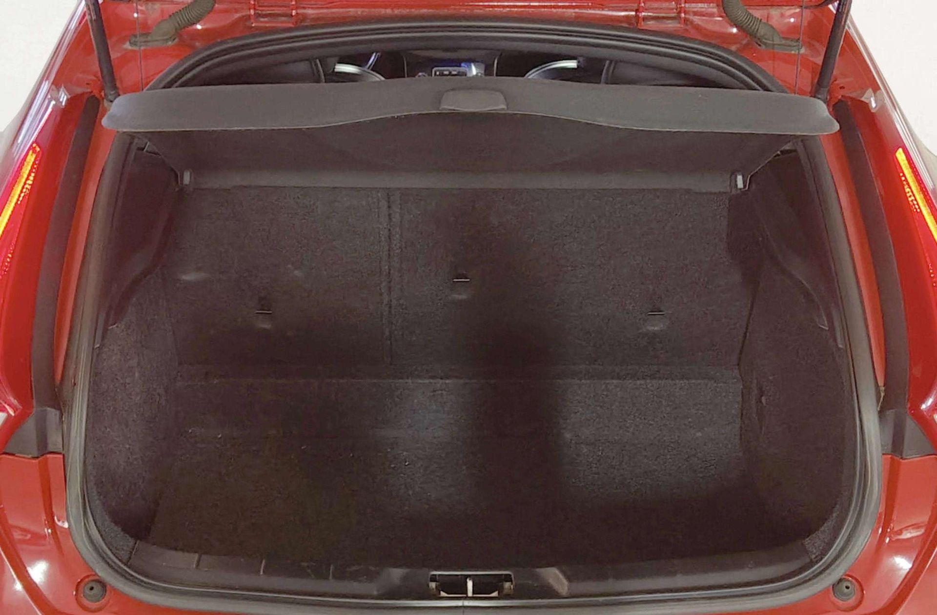 Volvo V40 D3 R-Design Momentum - foto 17