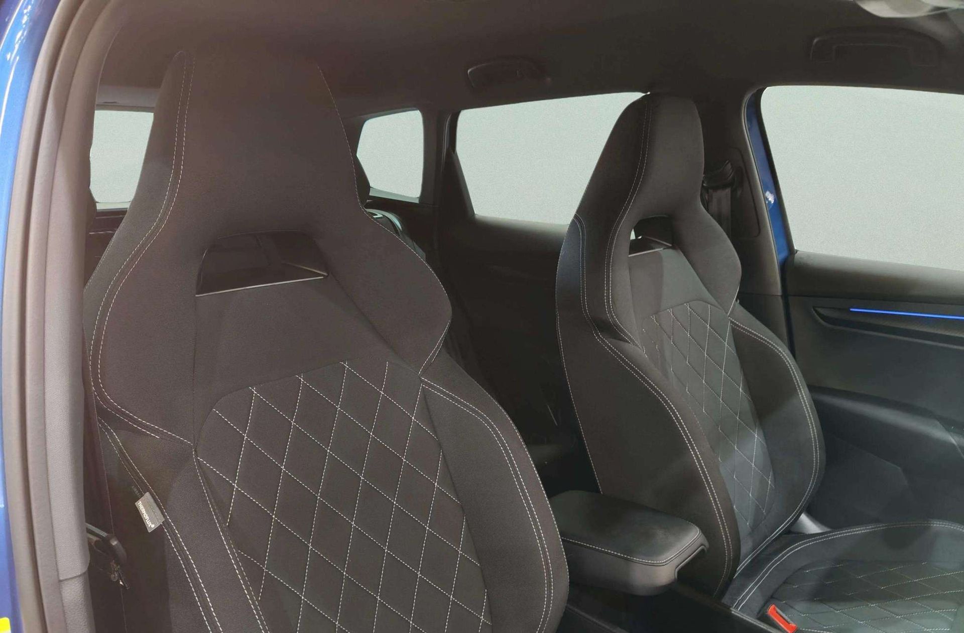 Škoda Karoq 1.5 TSI ACT Sportline DSG - foto 8