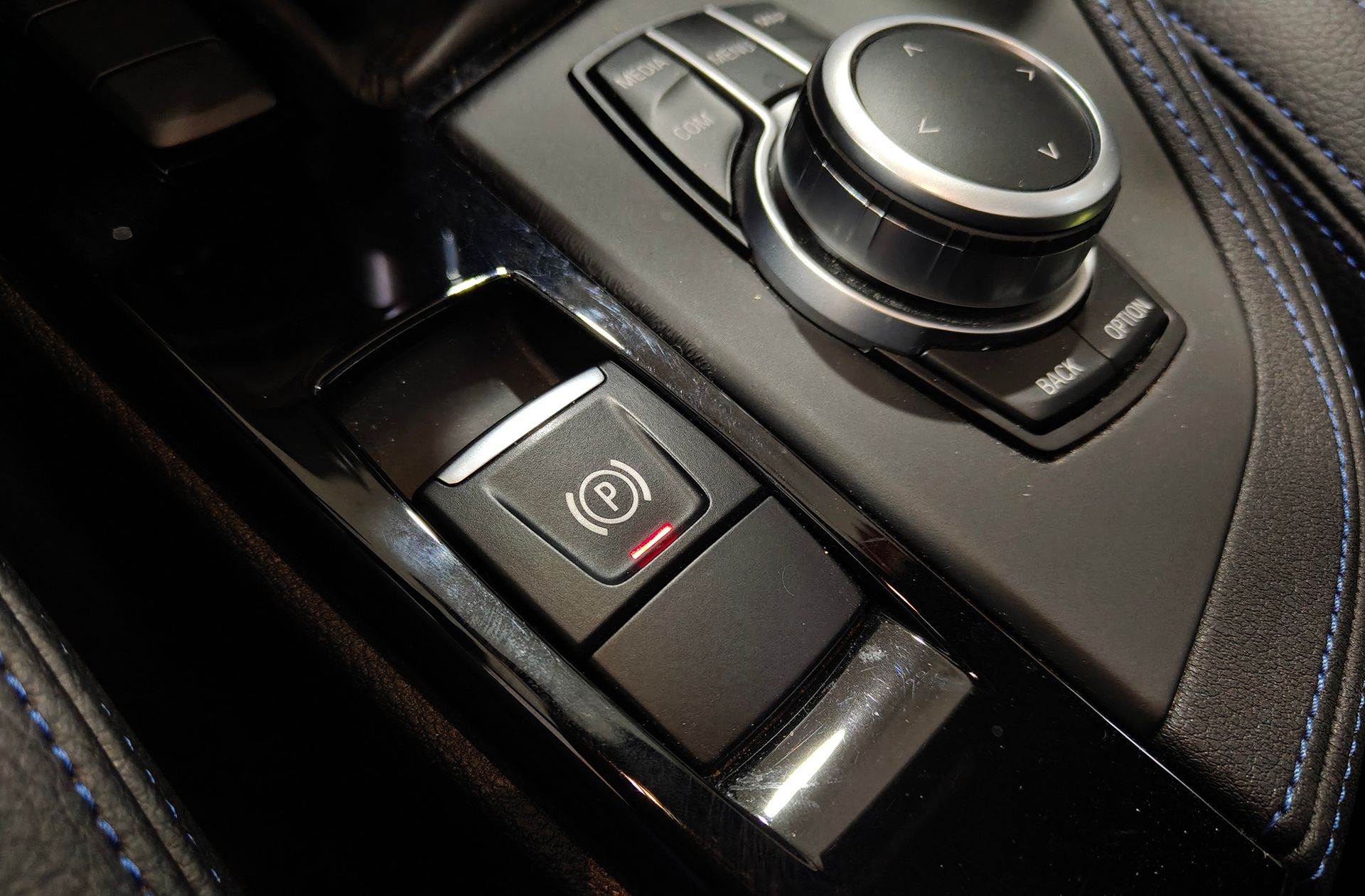 BMW X2 sDrive18i Pack M - foto 39