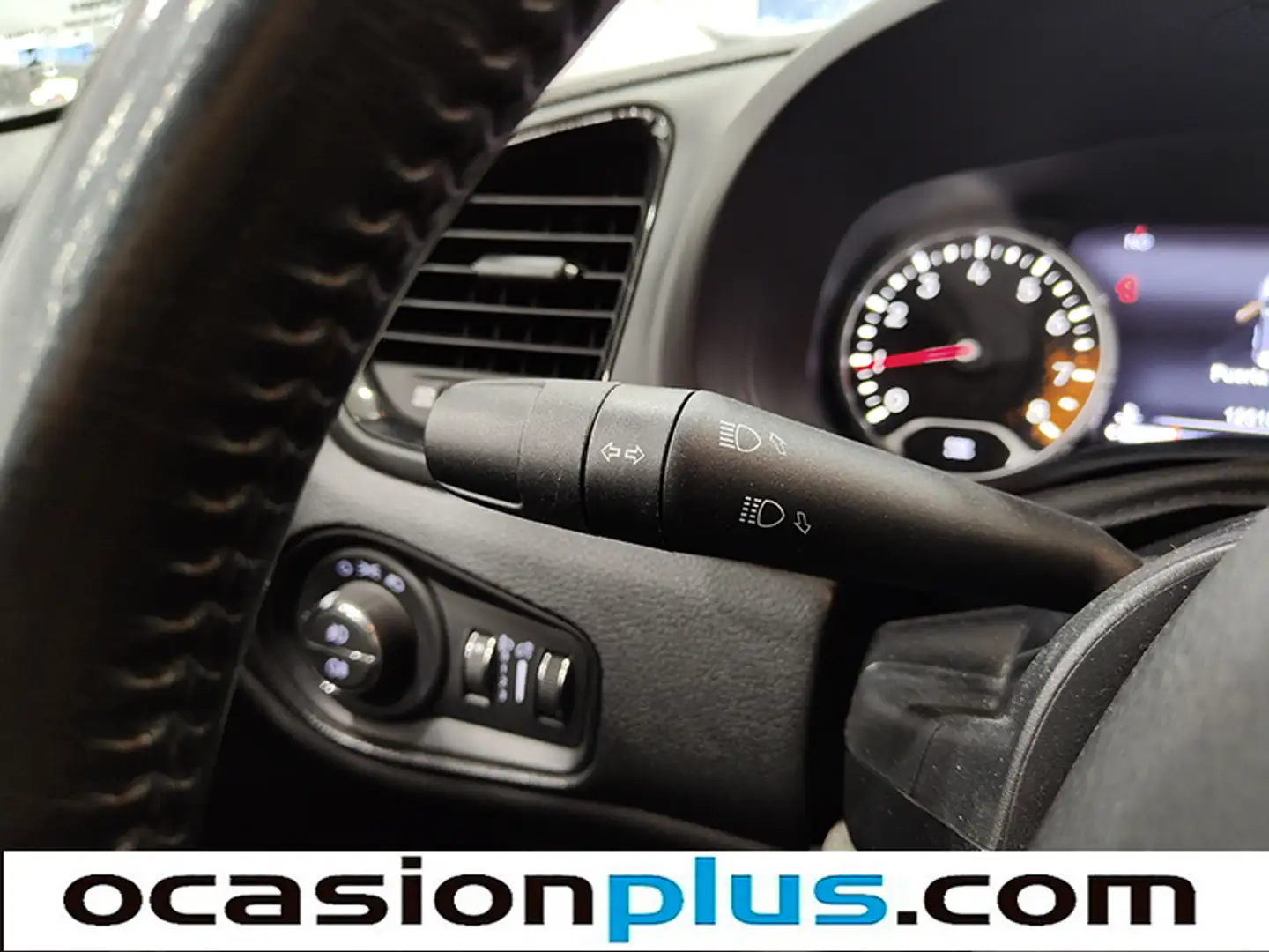 Foto Jeep Renegade Jeep Renegade 1.4 Multiair Limited 4x2 DDCT (140 CV)