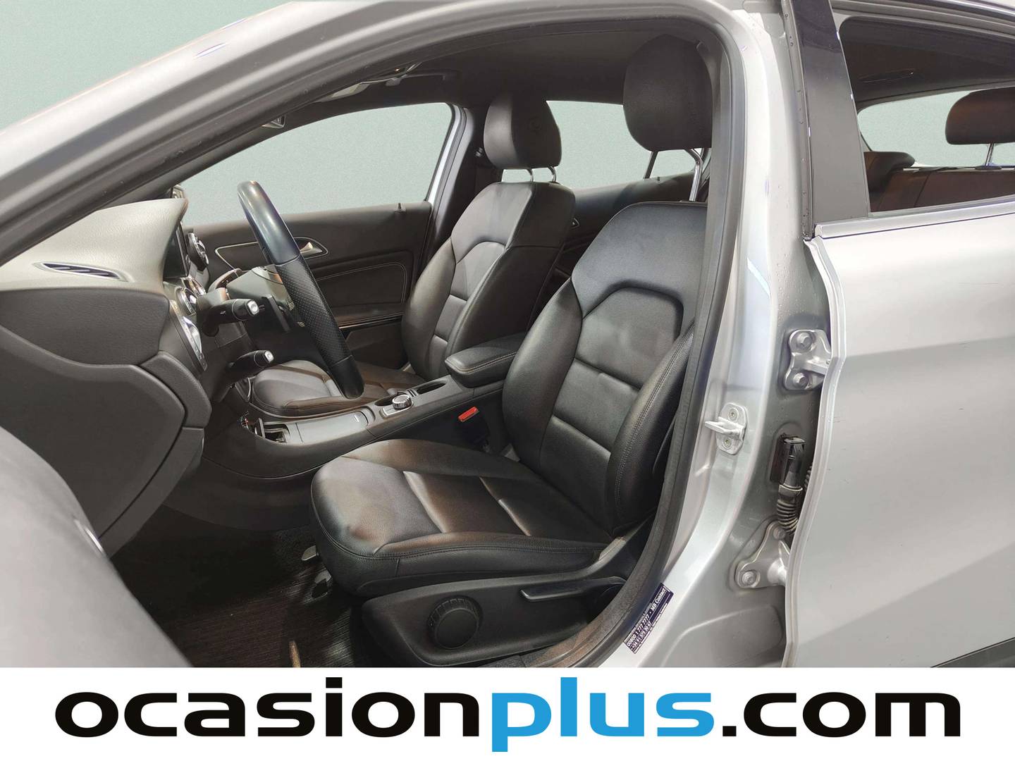 Foto asientos delanteros Mercedes GLA Mercedes GLA 220 CDI Edition 1 (170 CV)
