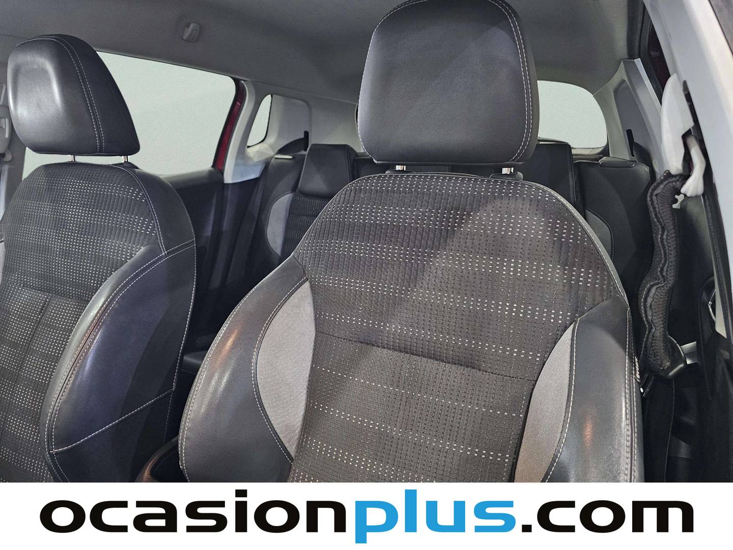 Extras y acabados del Peugeot 2008 Peugeot 2008 PureTech 110 S&S Allure EAT6 (110 CV)